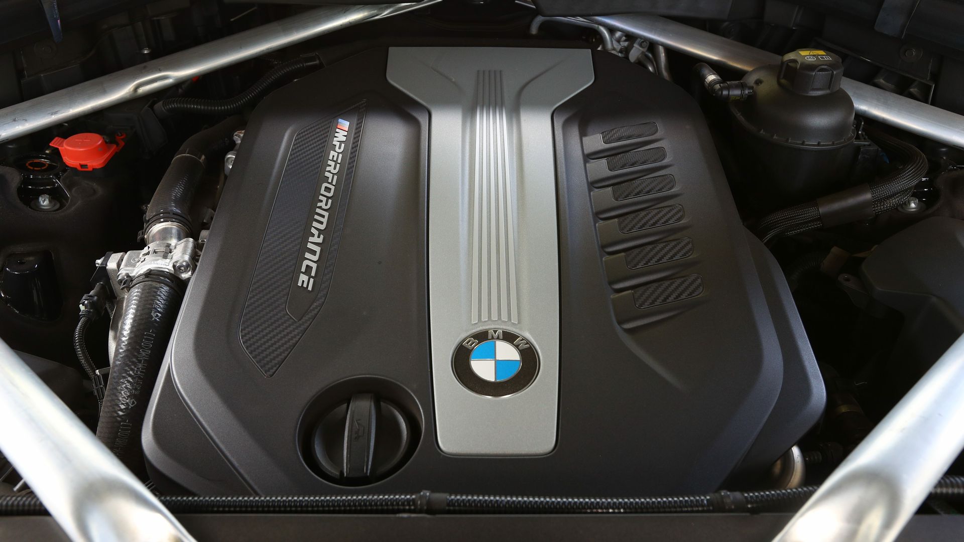 BMW X7 M50d Engine