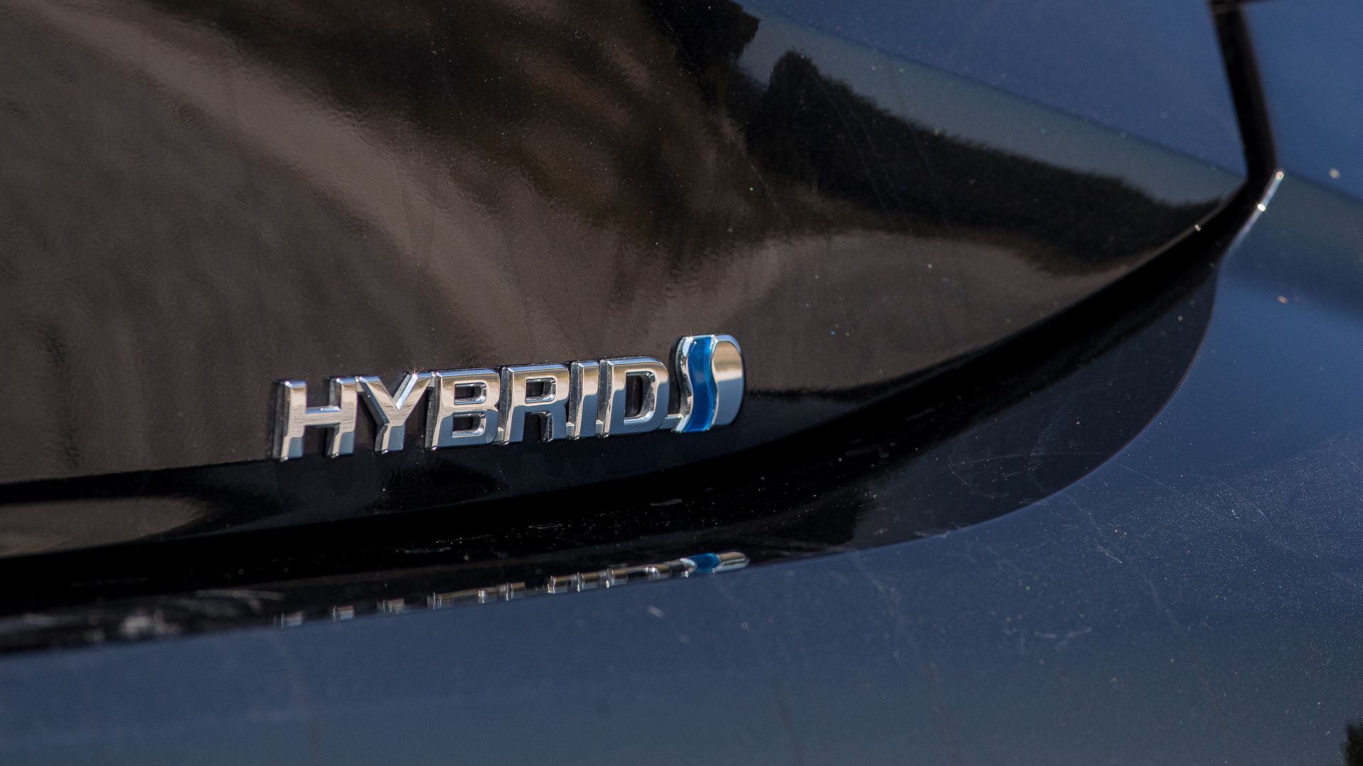 Toyota Corolla 1.8 Hybrid vs Volkswagen Golf 1.0 eTSI drive_gr 20