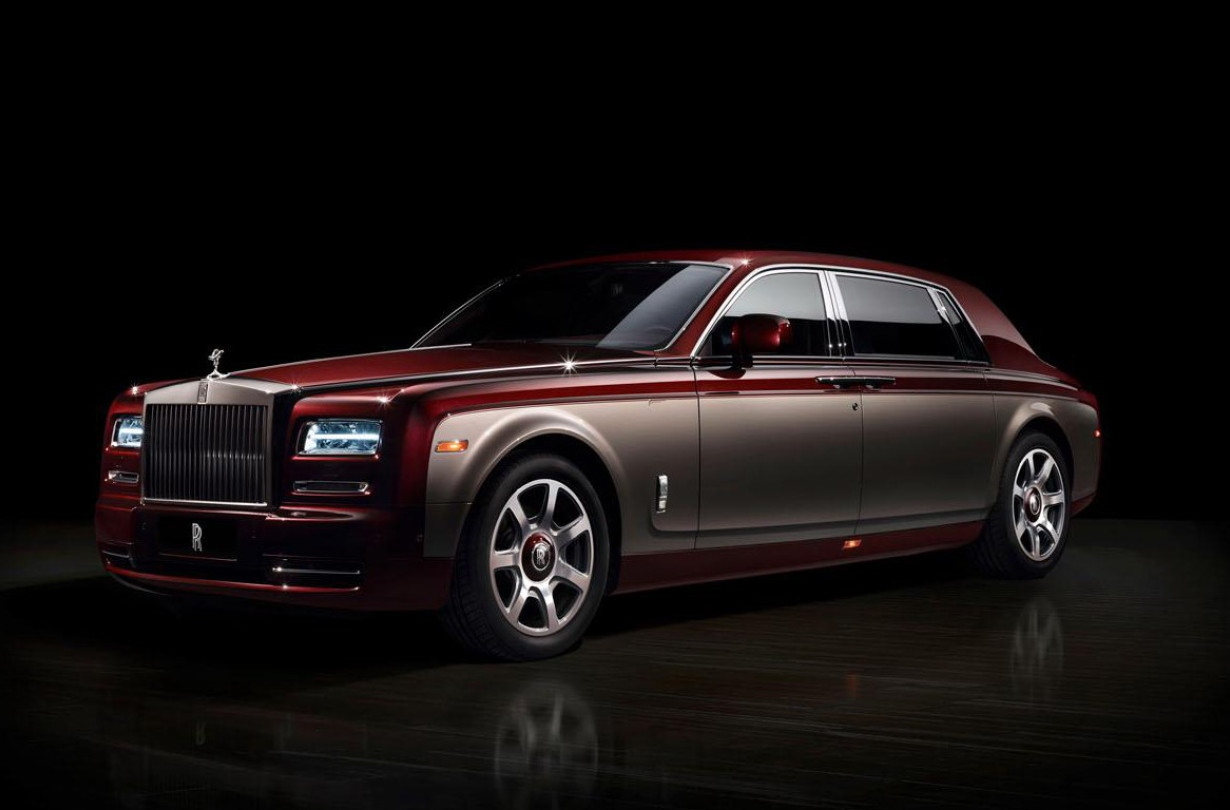 Pinnacle Travel Phantom