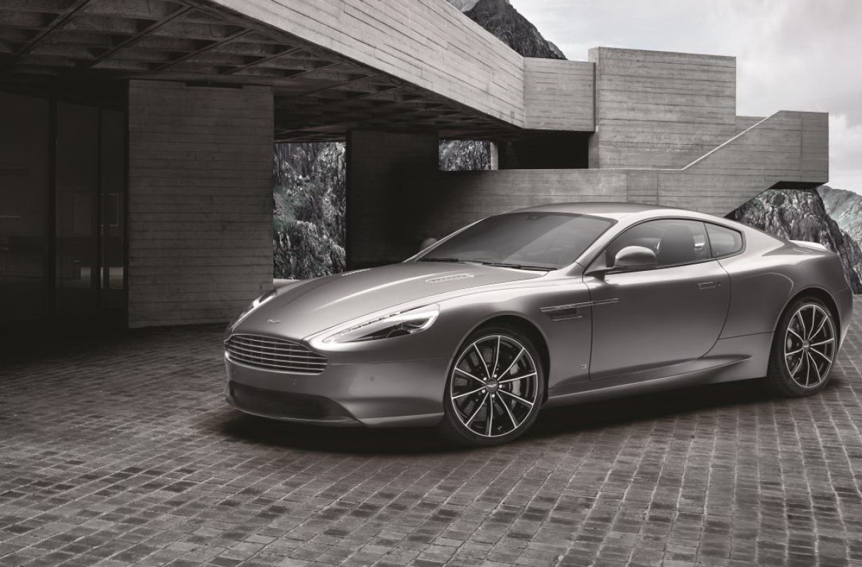 Aston Martin DB9 GT Bond Edition