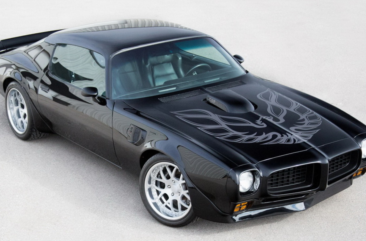 Pontiac Firebird Trans Am restored by «Restore a Muscle Car»