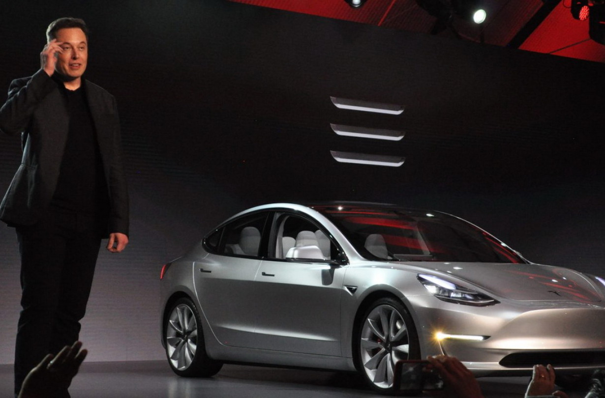 Elon Musk - Tesla Model 3