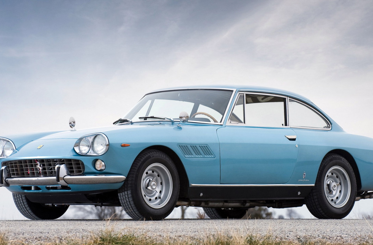 Ferrari 330 GT 2+2 Series I 1964-1965