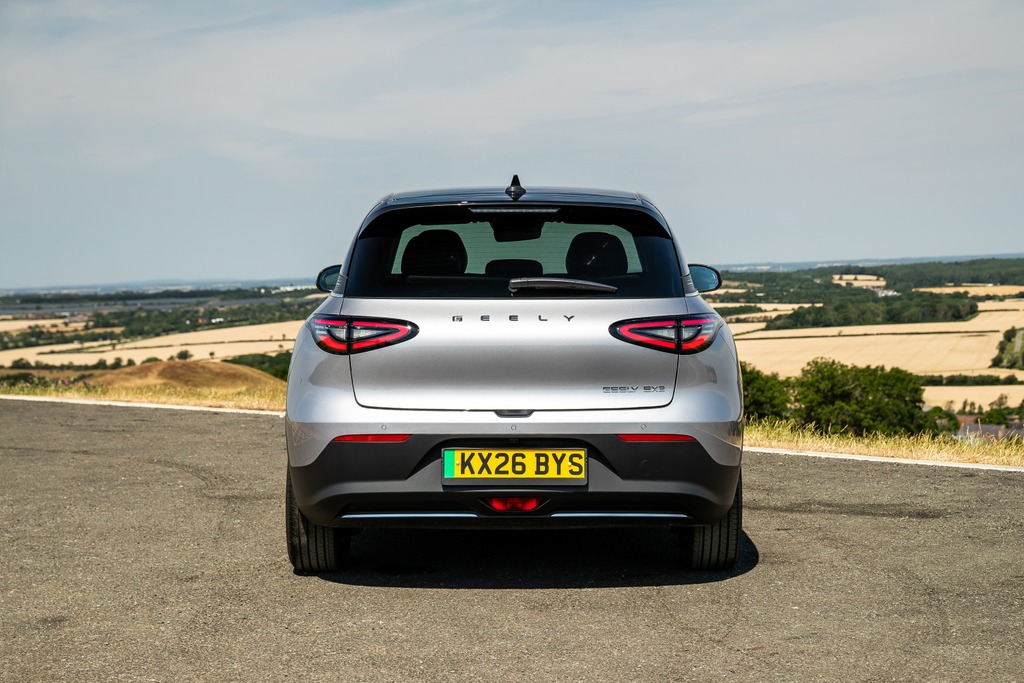 Geely E2