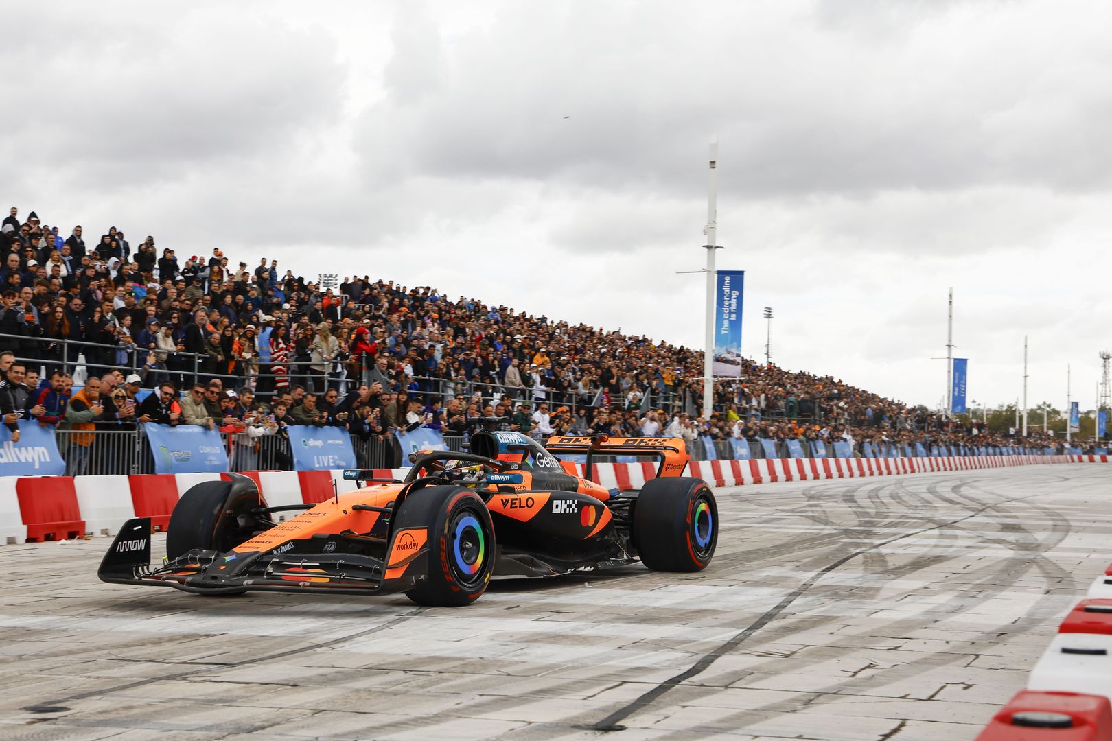 H McLaren MCL60