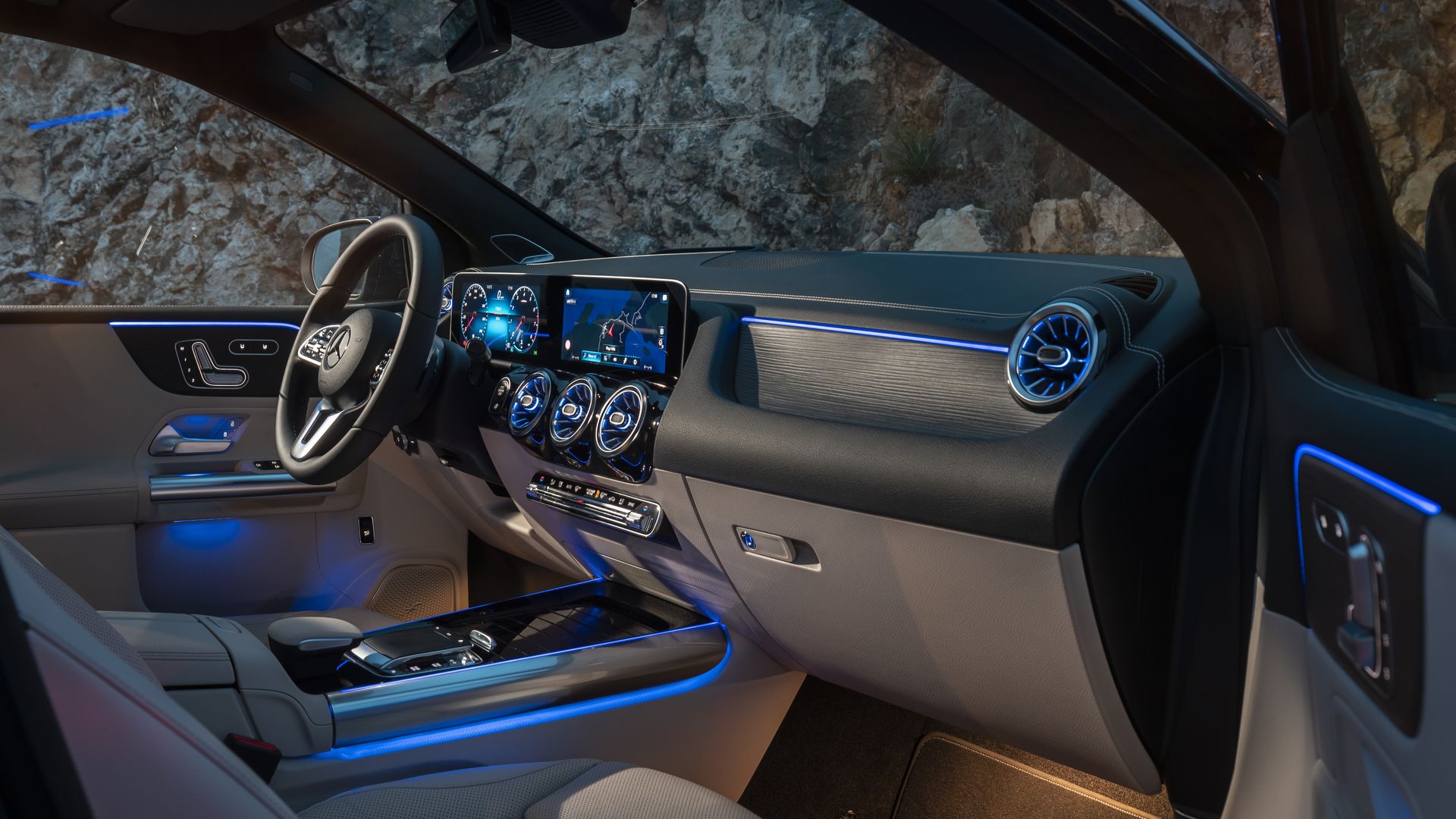 Mercedes-Benz B-Class 2019 Interior