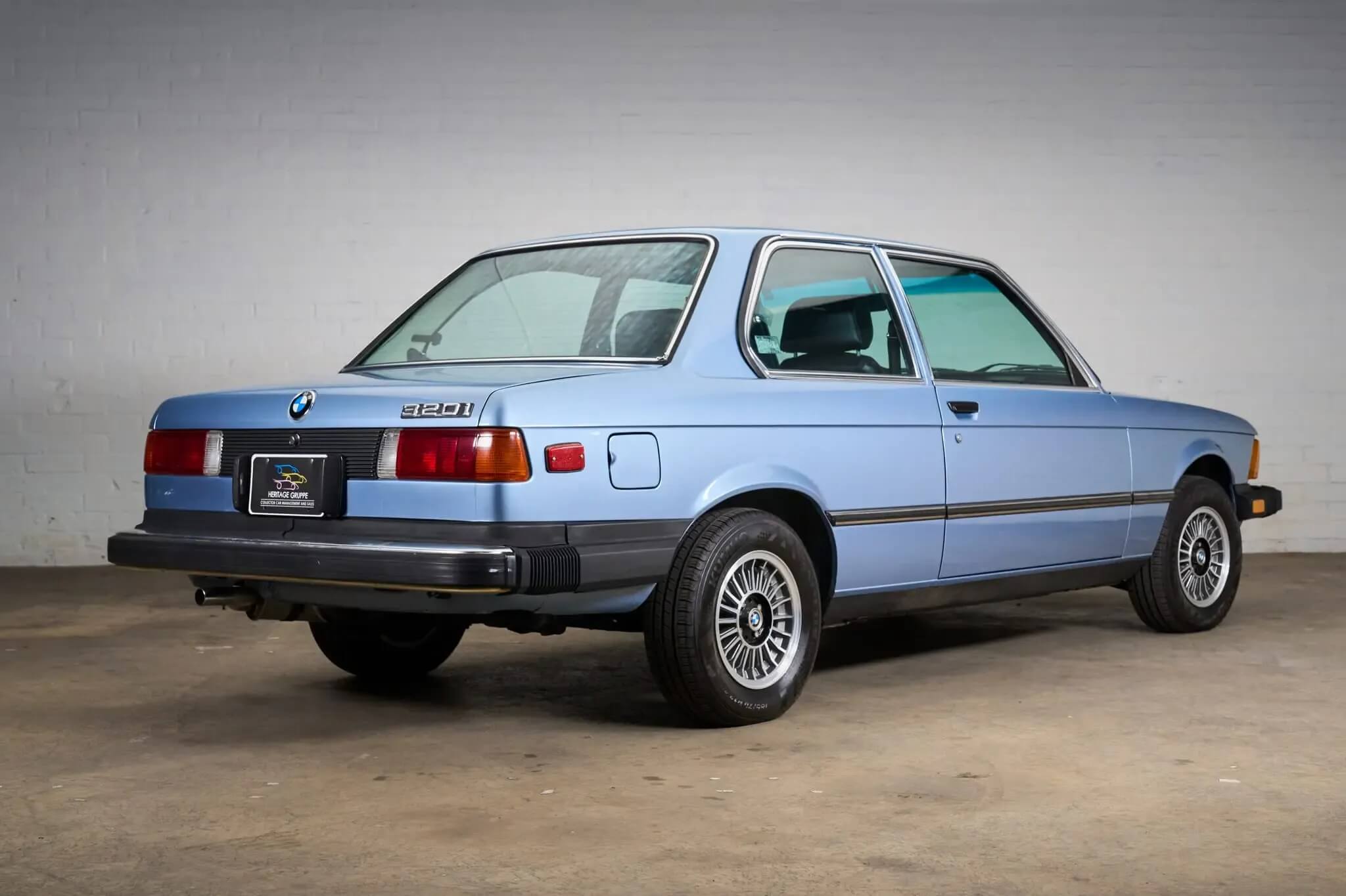 BMW E21