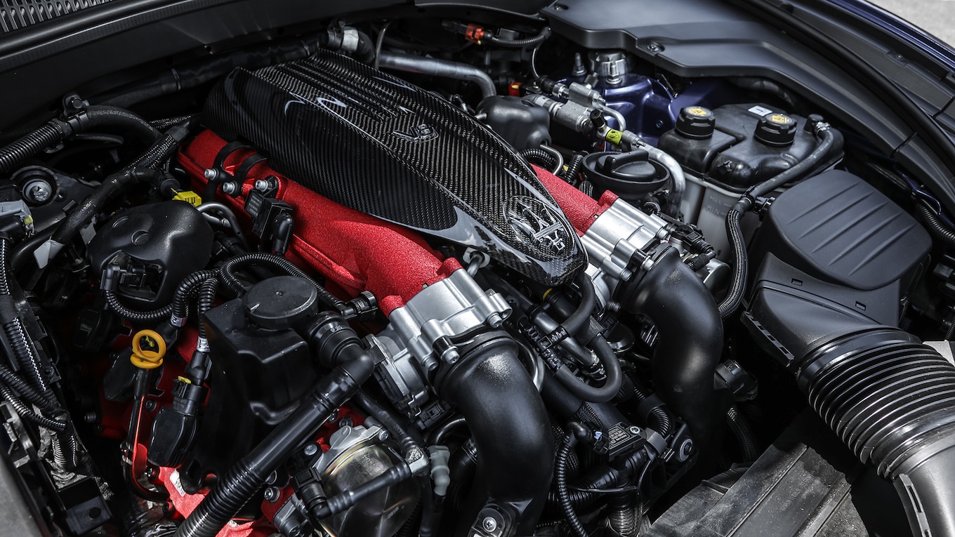 Maserati Levante Trofeo Engine