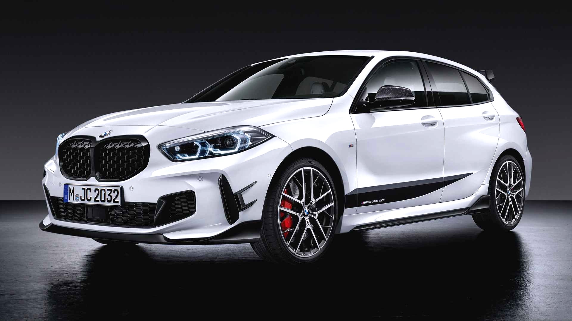 BMW M135i xDrive M Performance