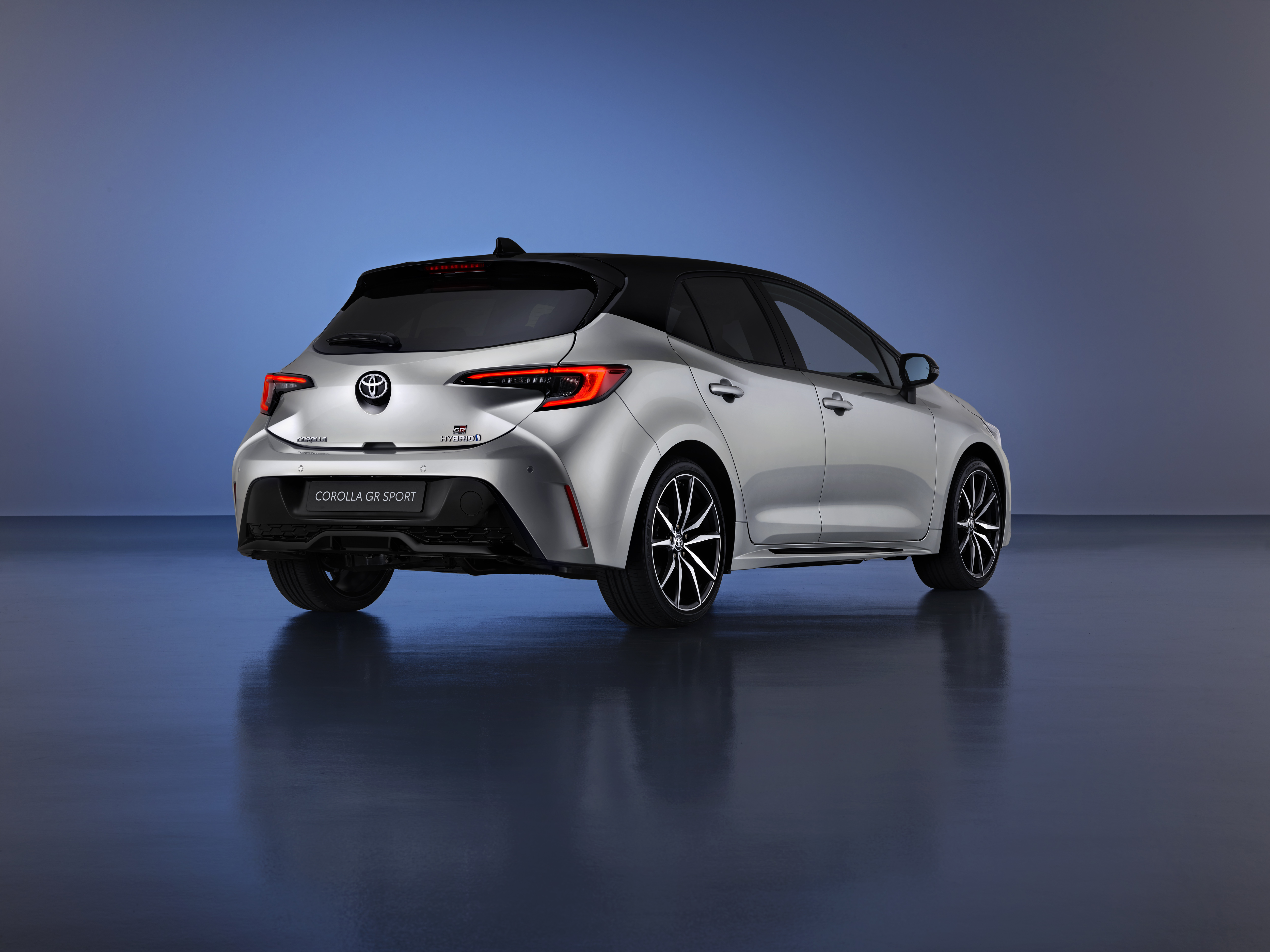 Toyota новые модели 2023. Toyota Corolla gr Sport 2023. Toyota Corolla gr 2022. Toyota Corolla gr Sport 2022. Тойота gr Corolla 2023.