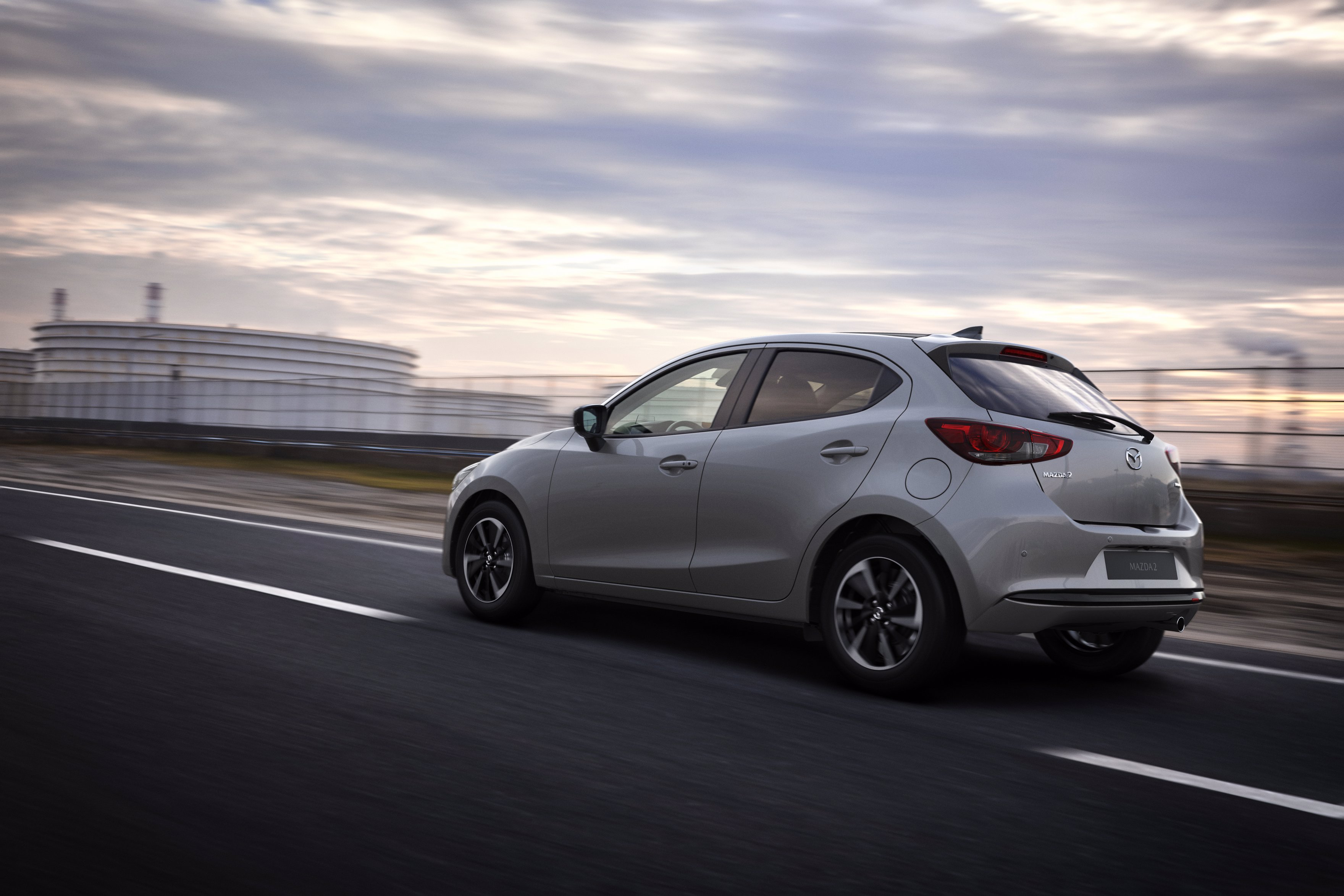 mazda2