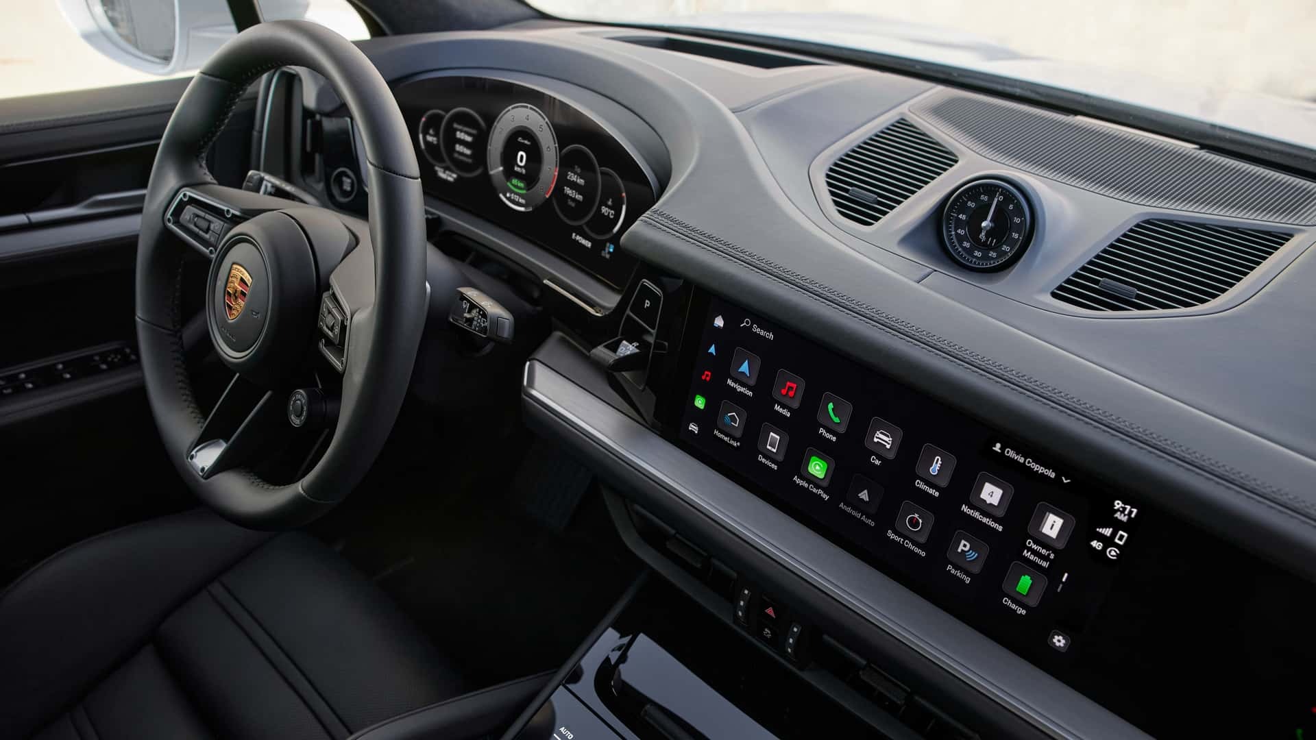 2024 Porsche Cayenne turbo e-hybrid interior
