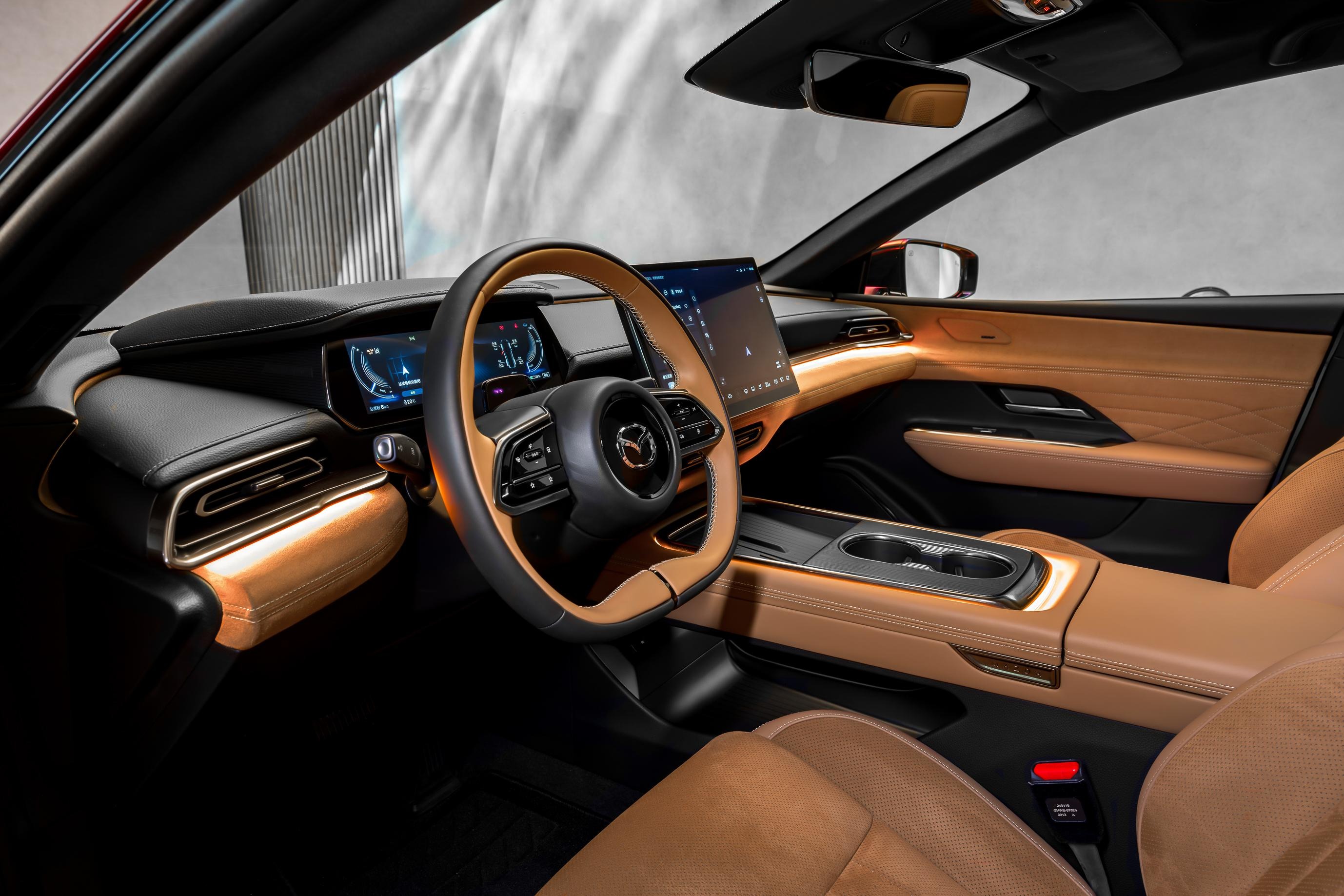 Mazda 6e interior