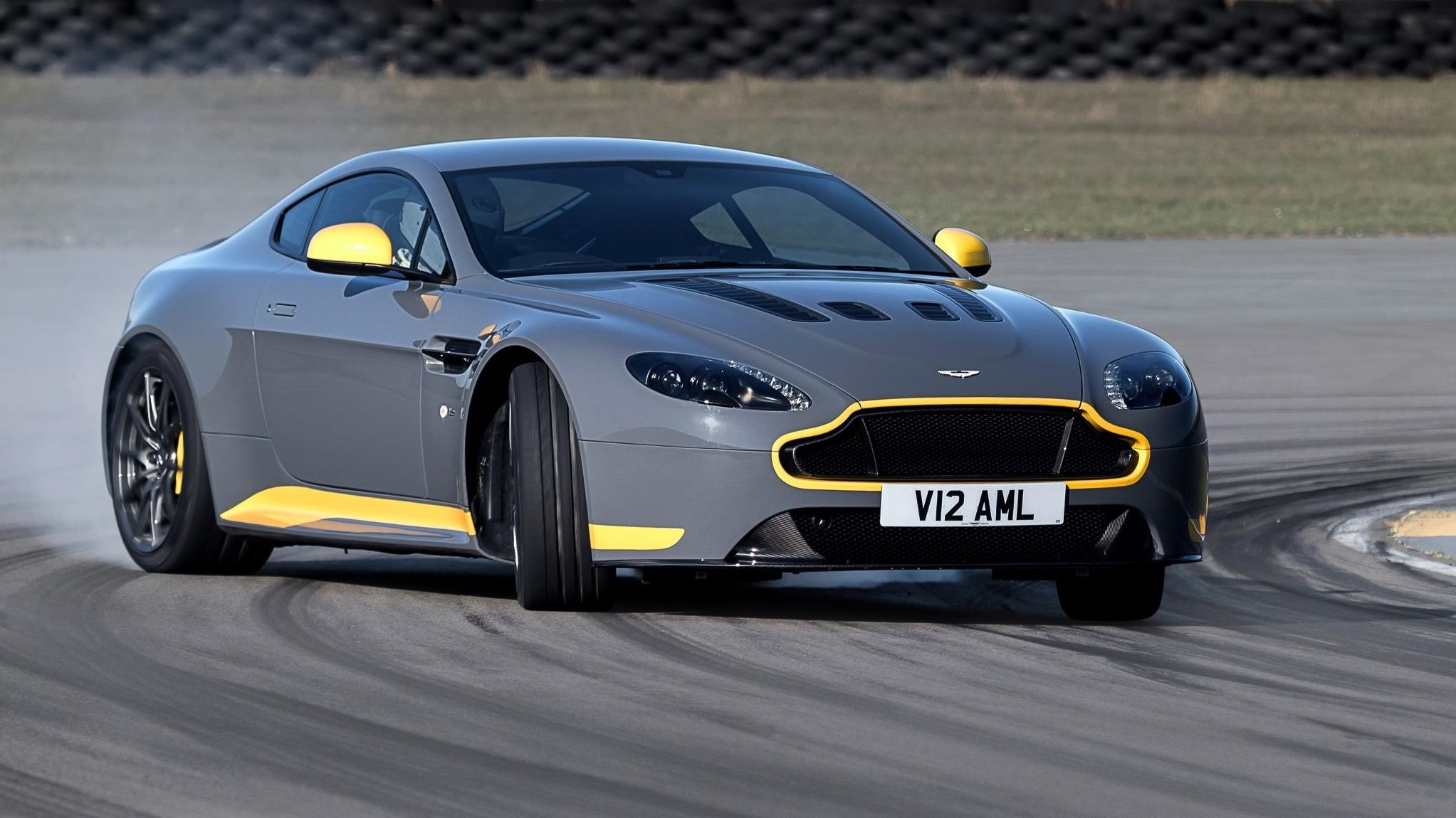 Aston Martin Vantage V12 S