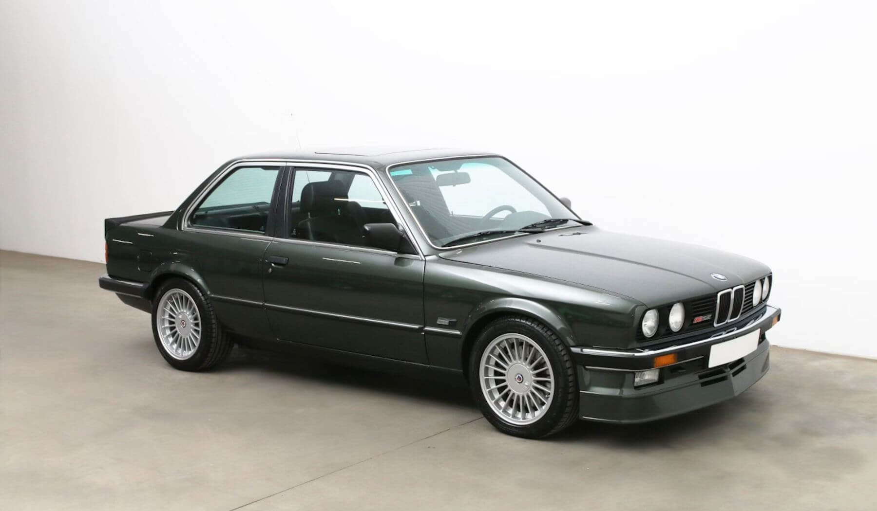BMW E30
