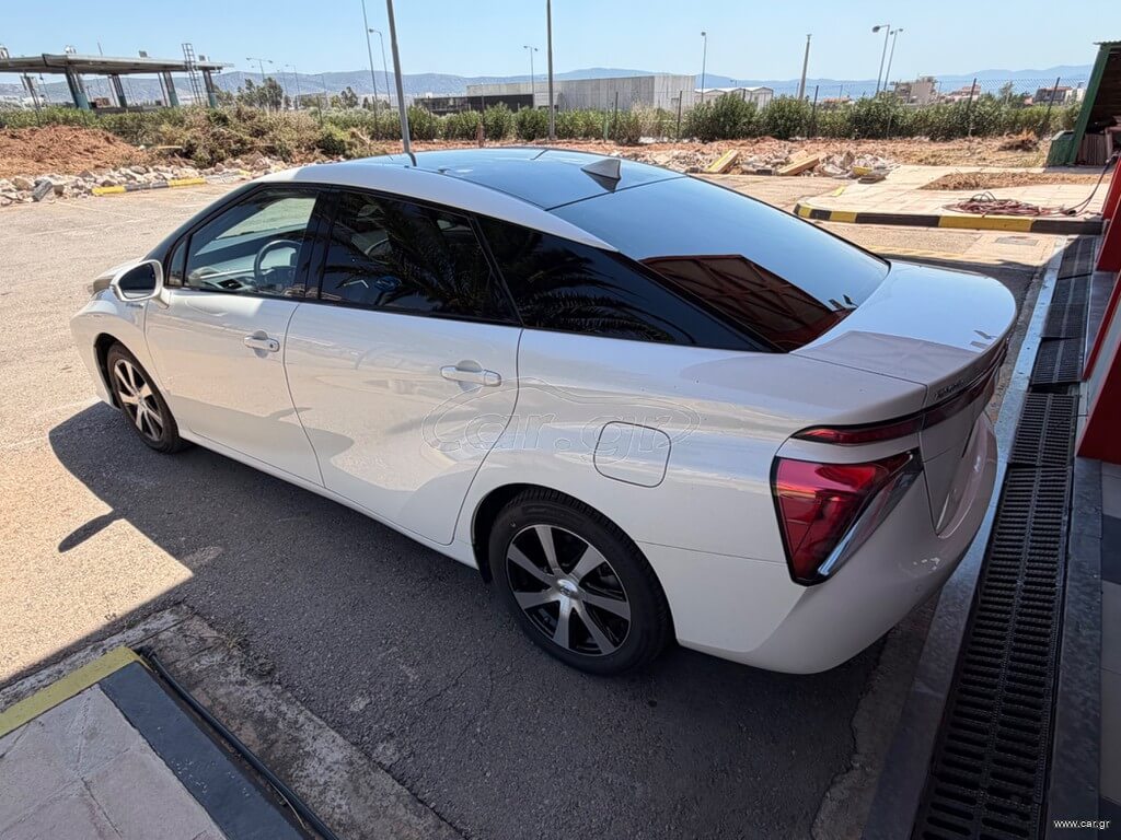 Toyota Mirai