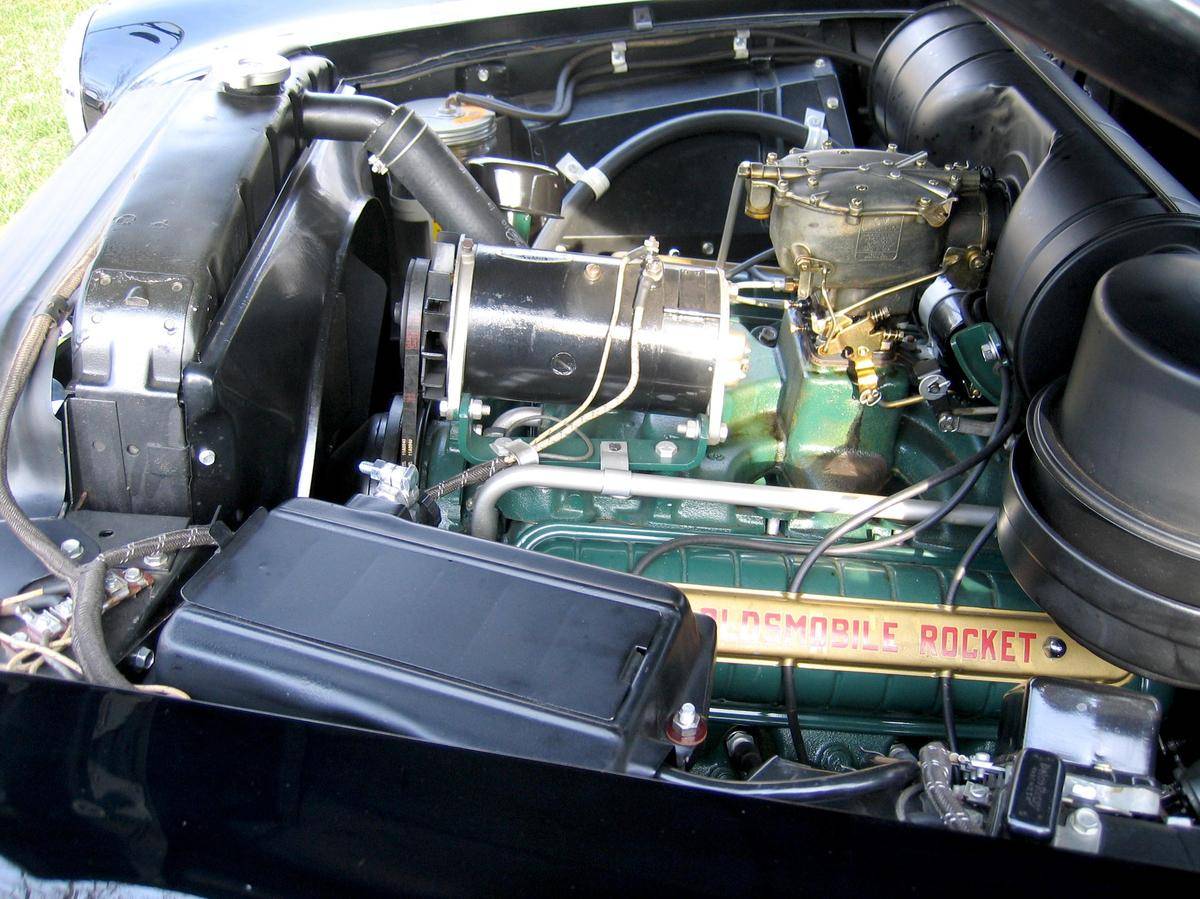 muscle car, Oldsmobile Rocket 88 1949