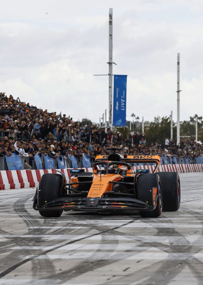 H McLaren MCL60