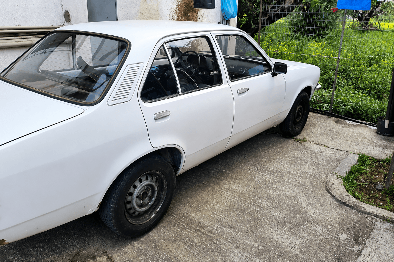 350 ευρώ