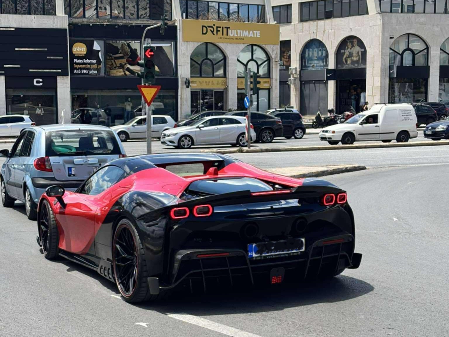 Ferrari SF90