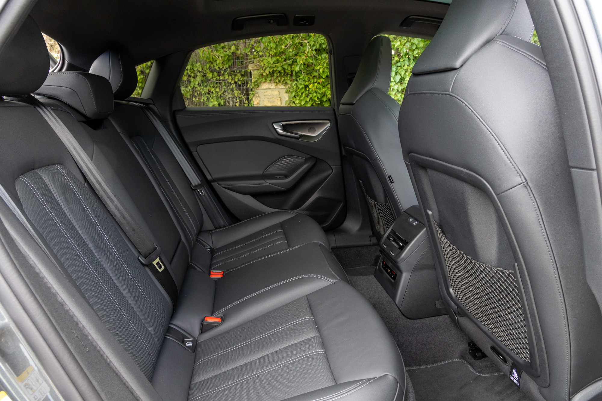 Test drive: Audi A5 Sedan e-hybrid quattro, Photo © DRIVE Media Group/Thanassis Koutsogiannis