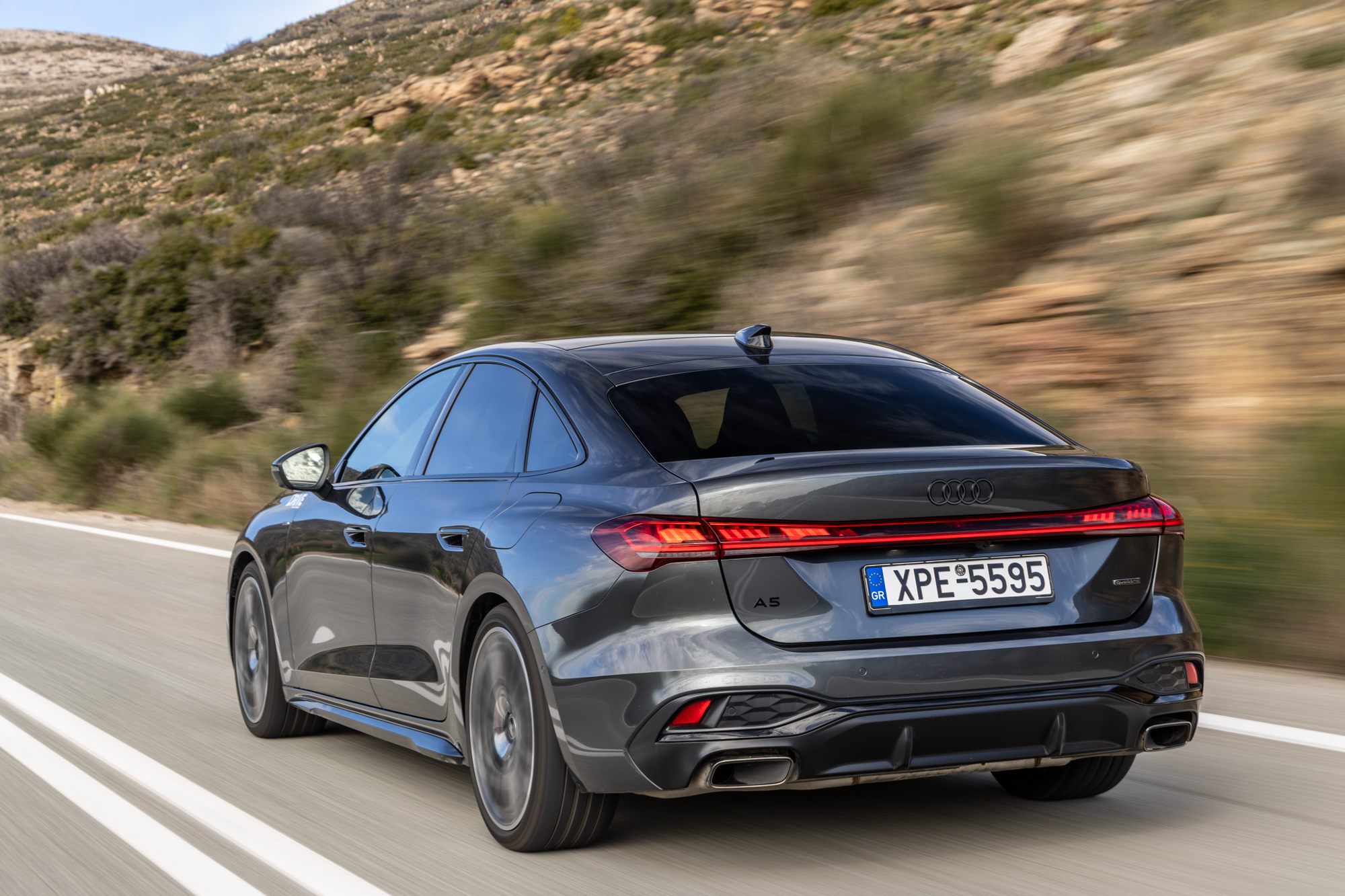 Audi A5 Sedan e-hybrid quattro 367 PS