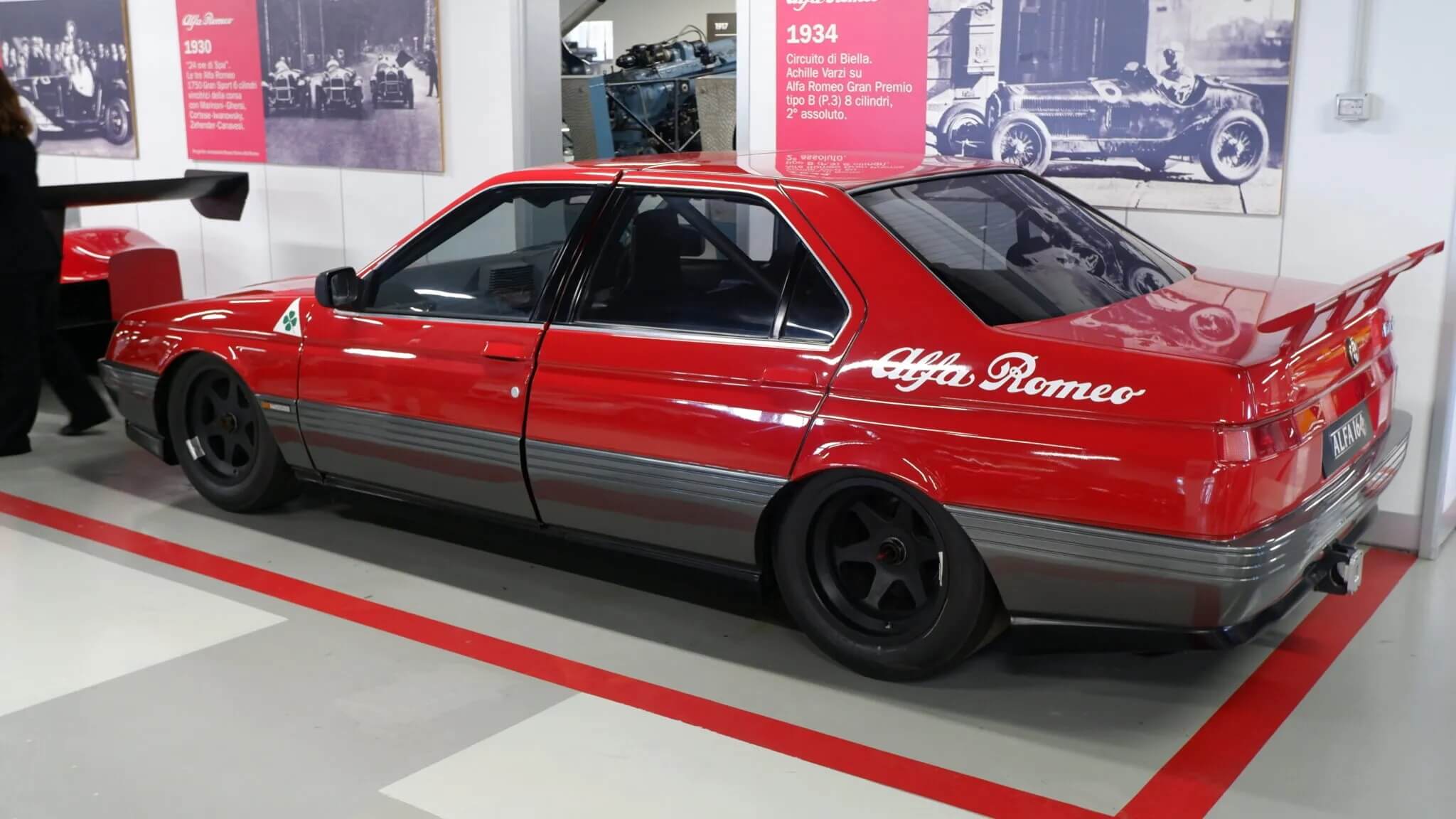 Alfa Romeo 164
