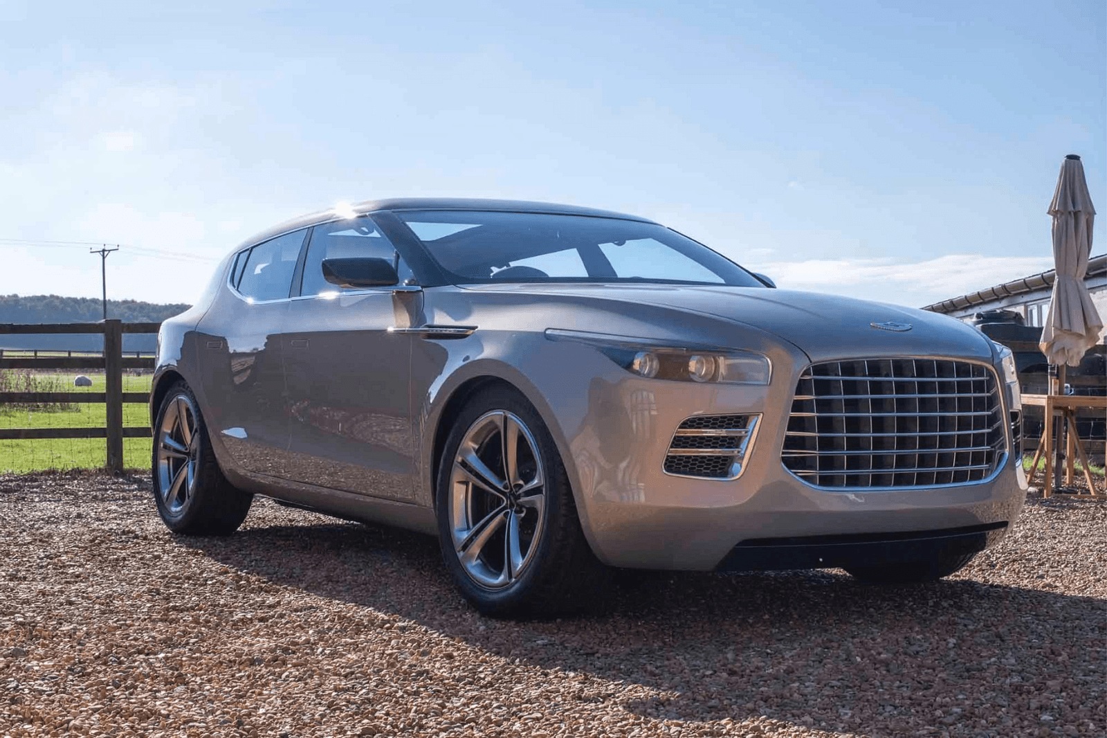 Aston Martin Lagonda SUV