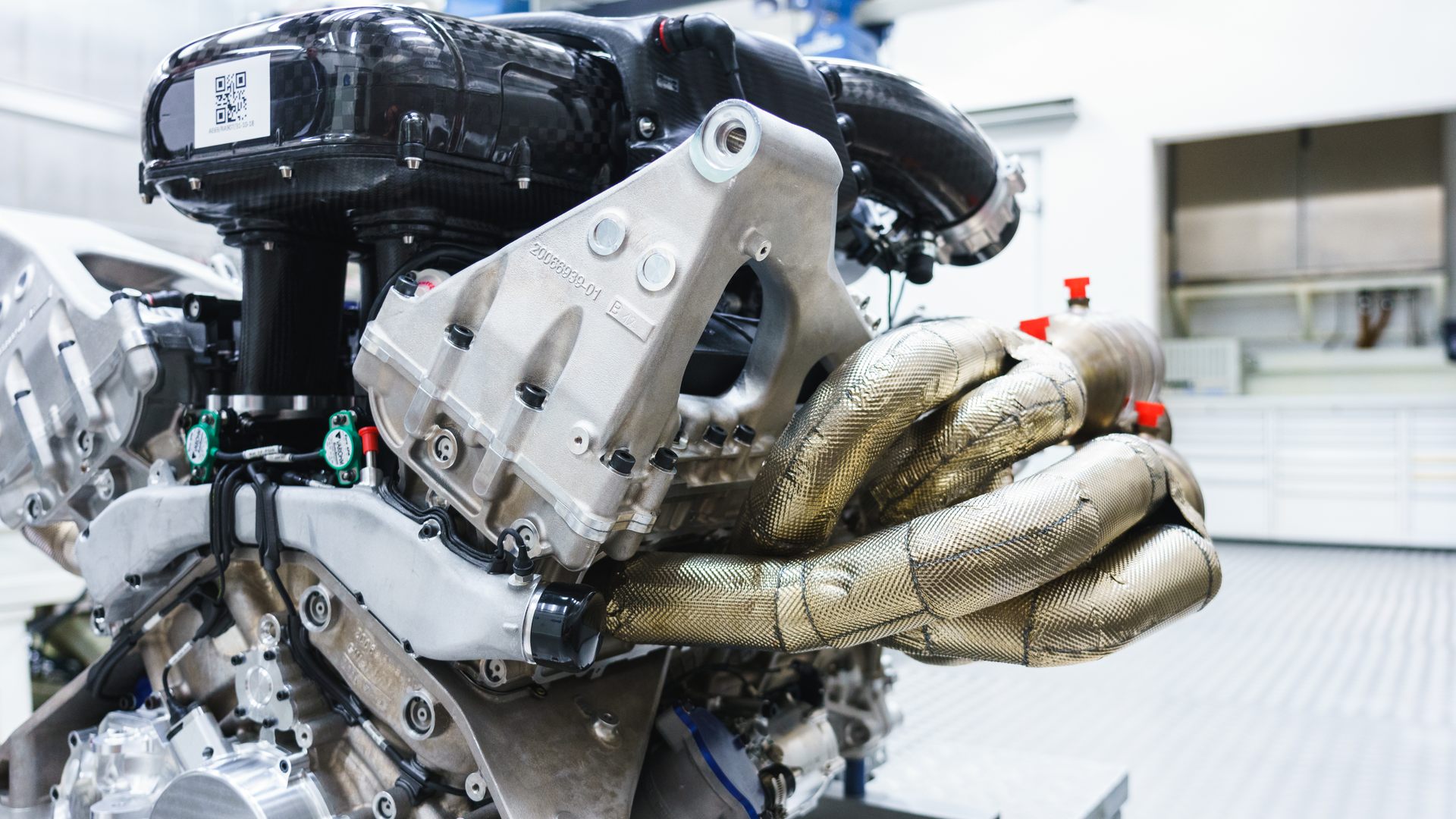 Aston Martin Valkyrie V12 Cosworth engine