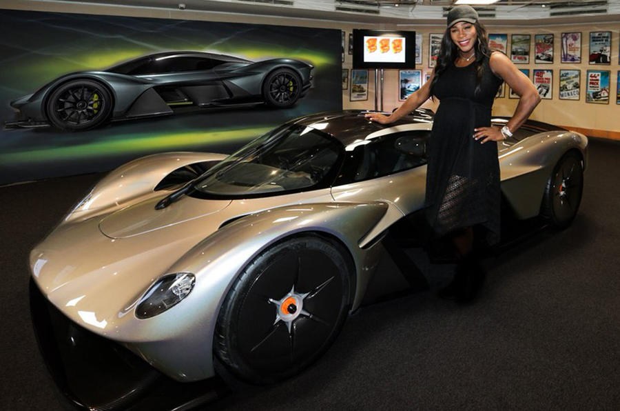 Aston Martin Valkyrie με τη Serena Williams