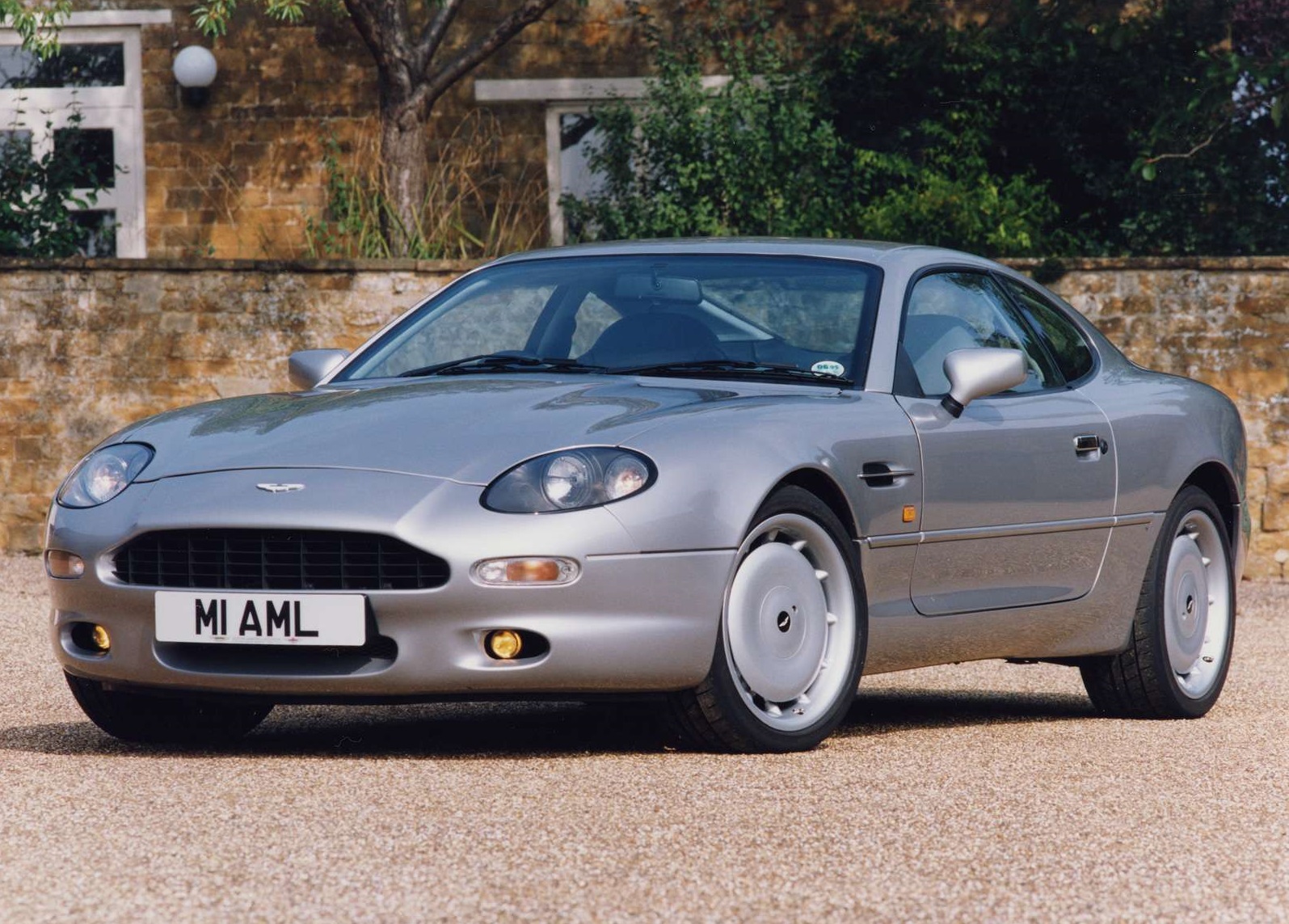 Μοντέλα, Aston Martin DB7