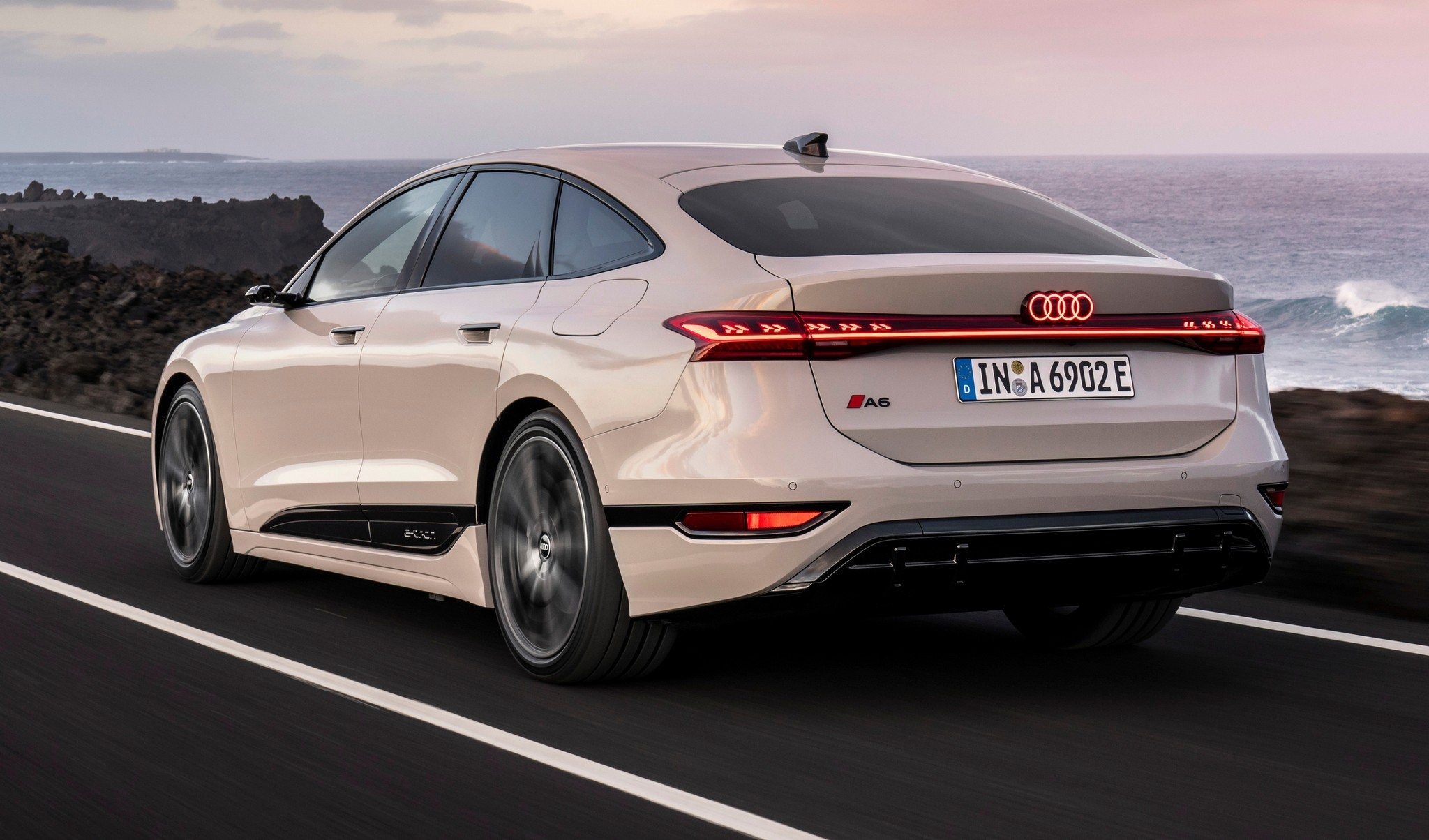 Audi A6 e-tron