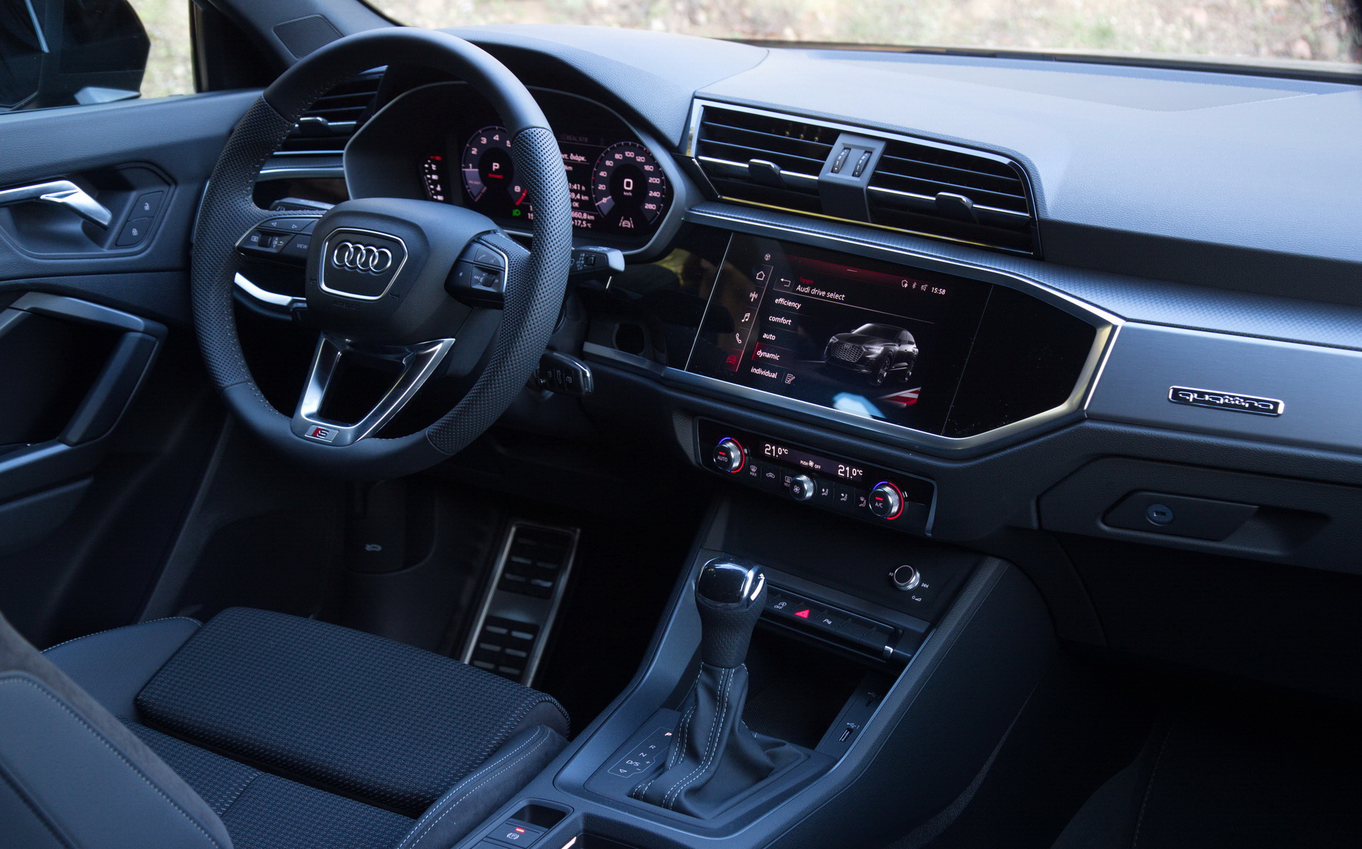 Audi Q3 Sportback 45 TFSI quattro S tronic_Interior