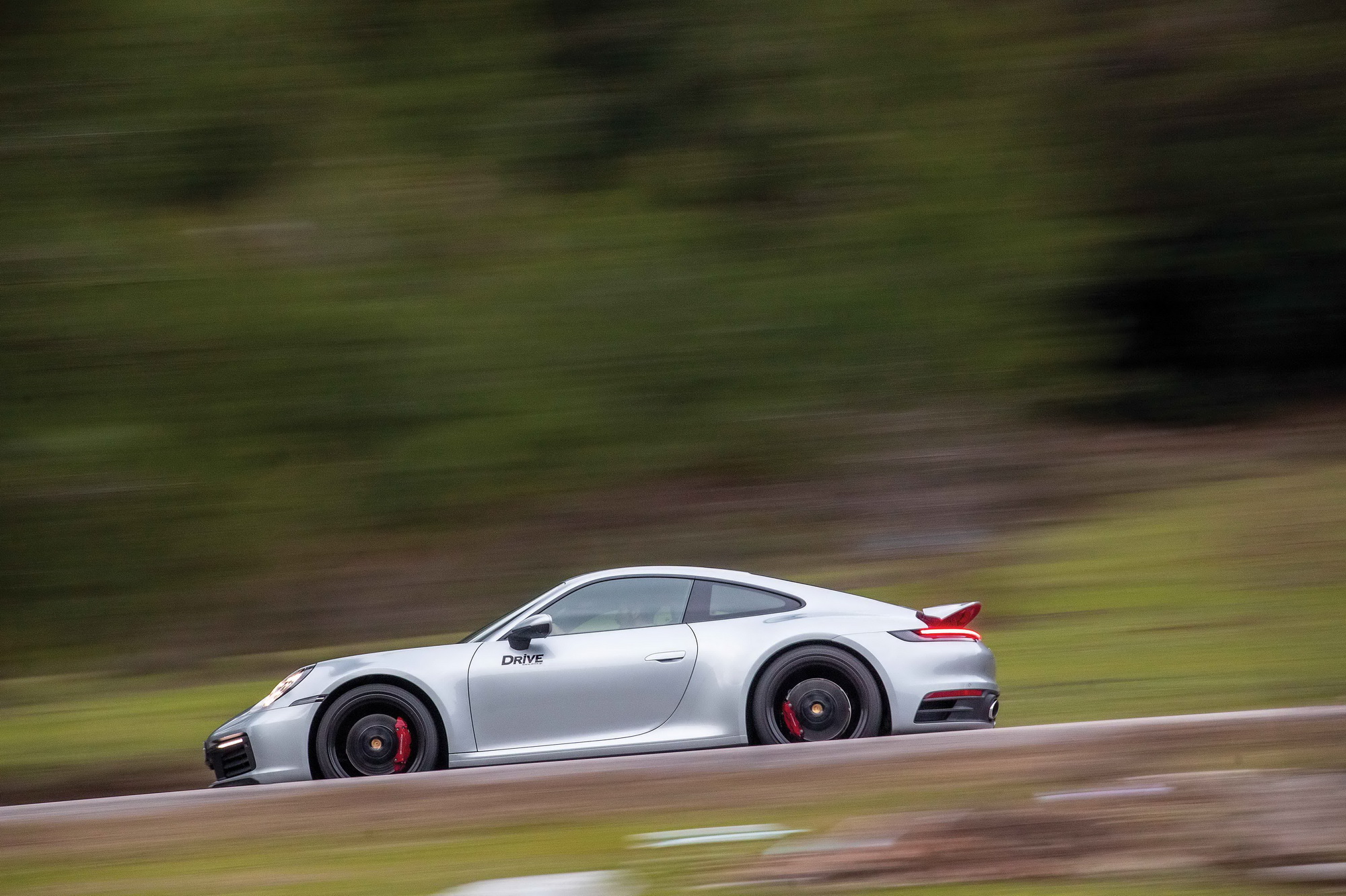 Audi RS e-tron GT & Porsche 911 Carrera 4S