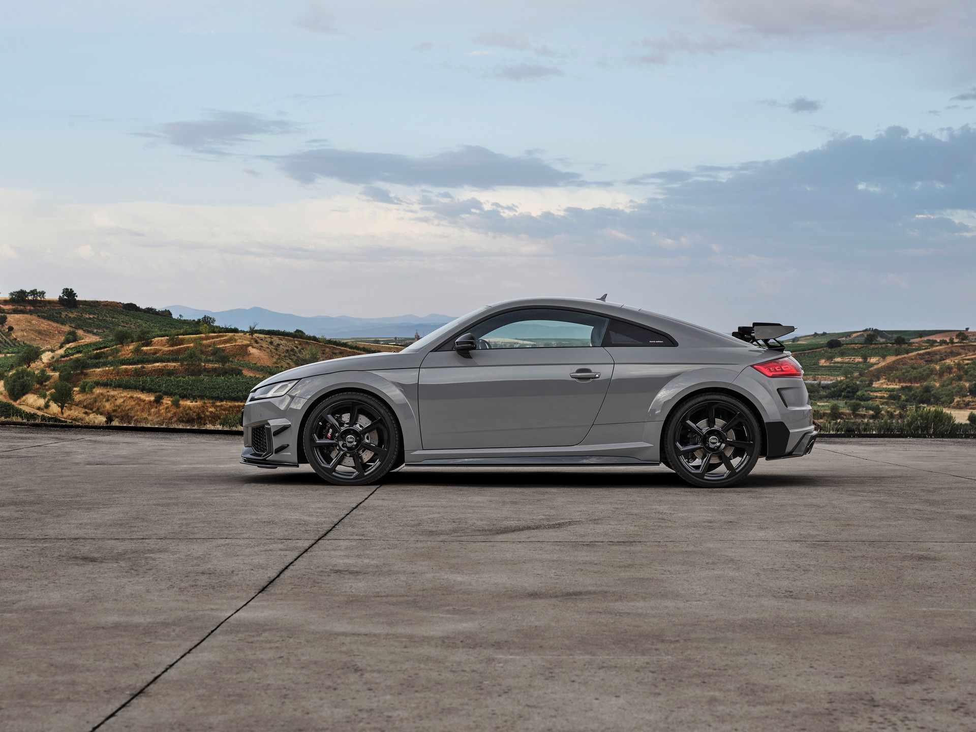 Audi TT RS iconic edition