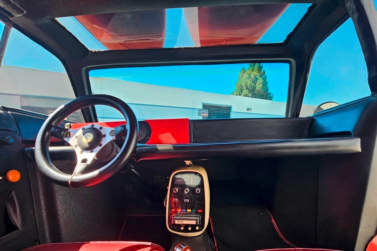 Automecca Sports Van