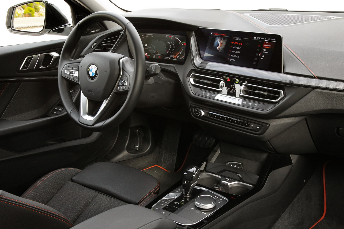 BMW 118i εσωτερικό