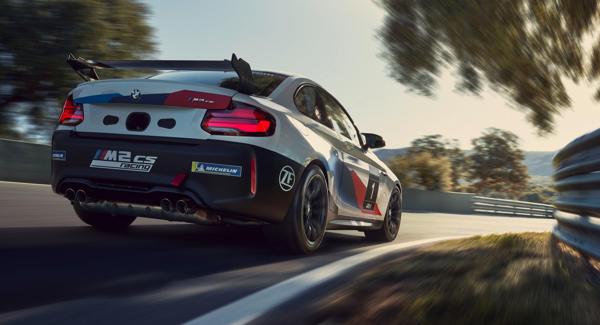 BMW M2 CS Racing