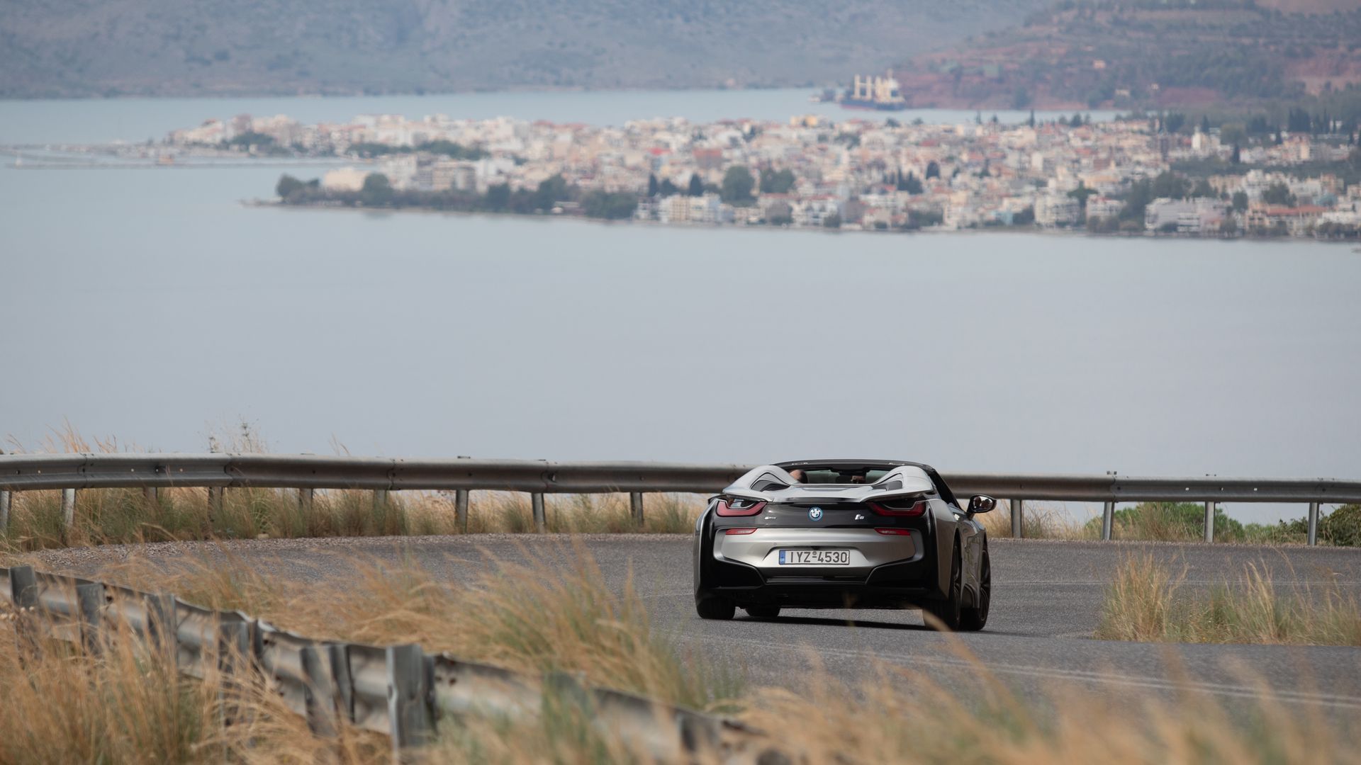 BMW i8 Roadster