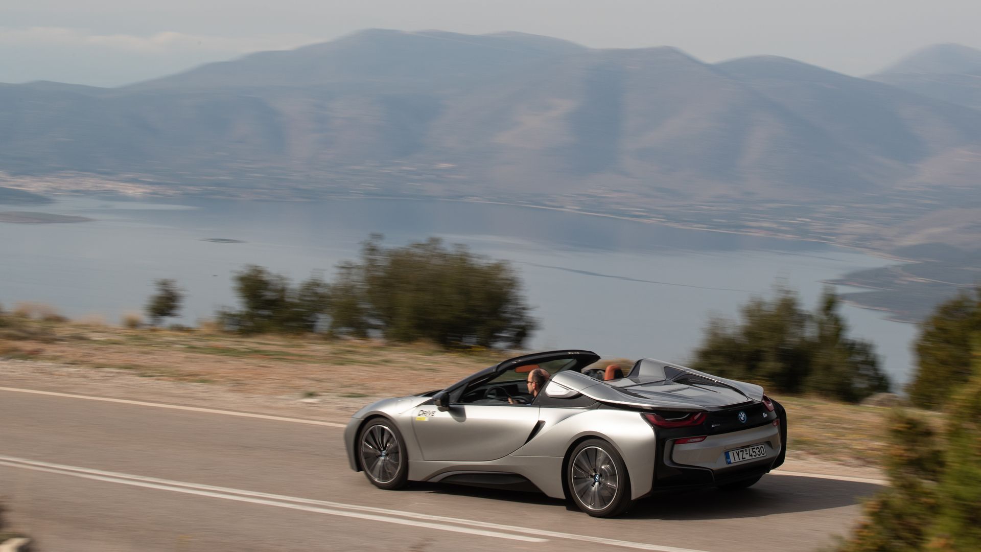 BMW i8 Roadster rear