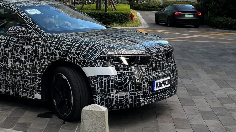 BMW iX3