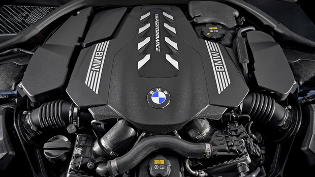 BMW N63 V8 engine 530 PS