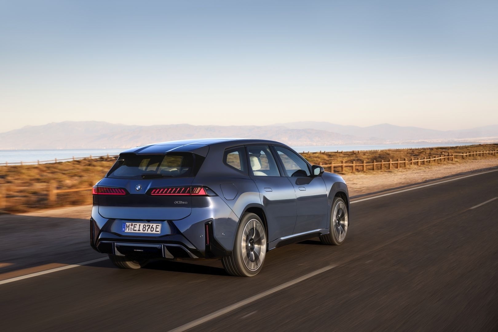 BMW iX3