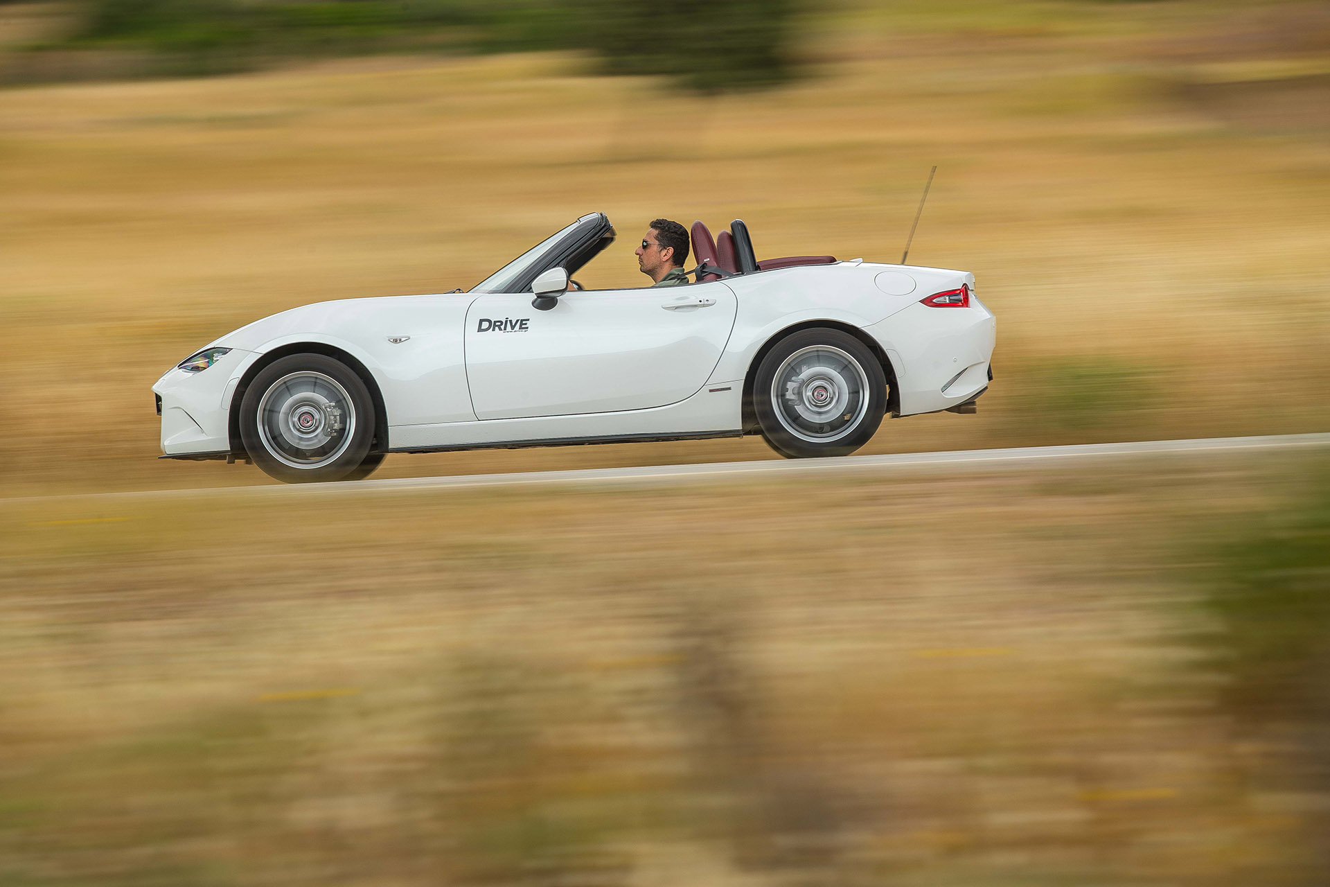 Fun-to-drive: BMW 220i Coupé vs Mazda MX-5 SkyActiv-G132, Photo credits DRIVE Media Group/Thanassis Koutsogiannis