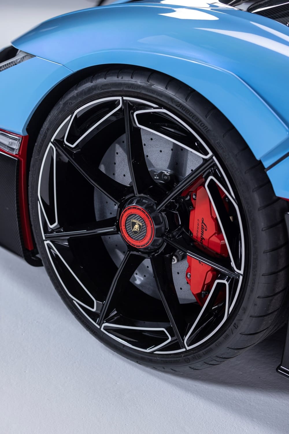 Bridgestone Potenza, Lamborghini Fenomeno Roadster