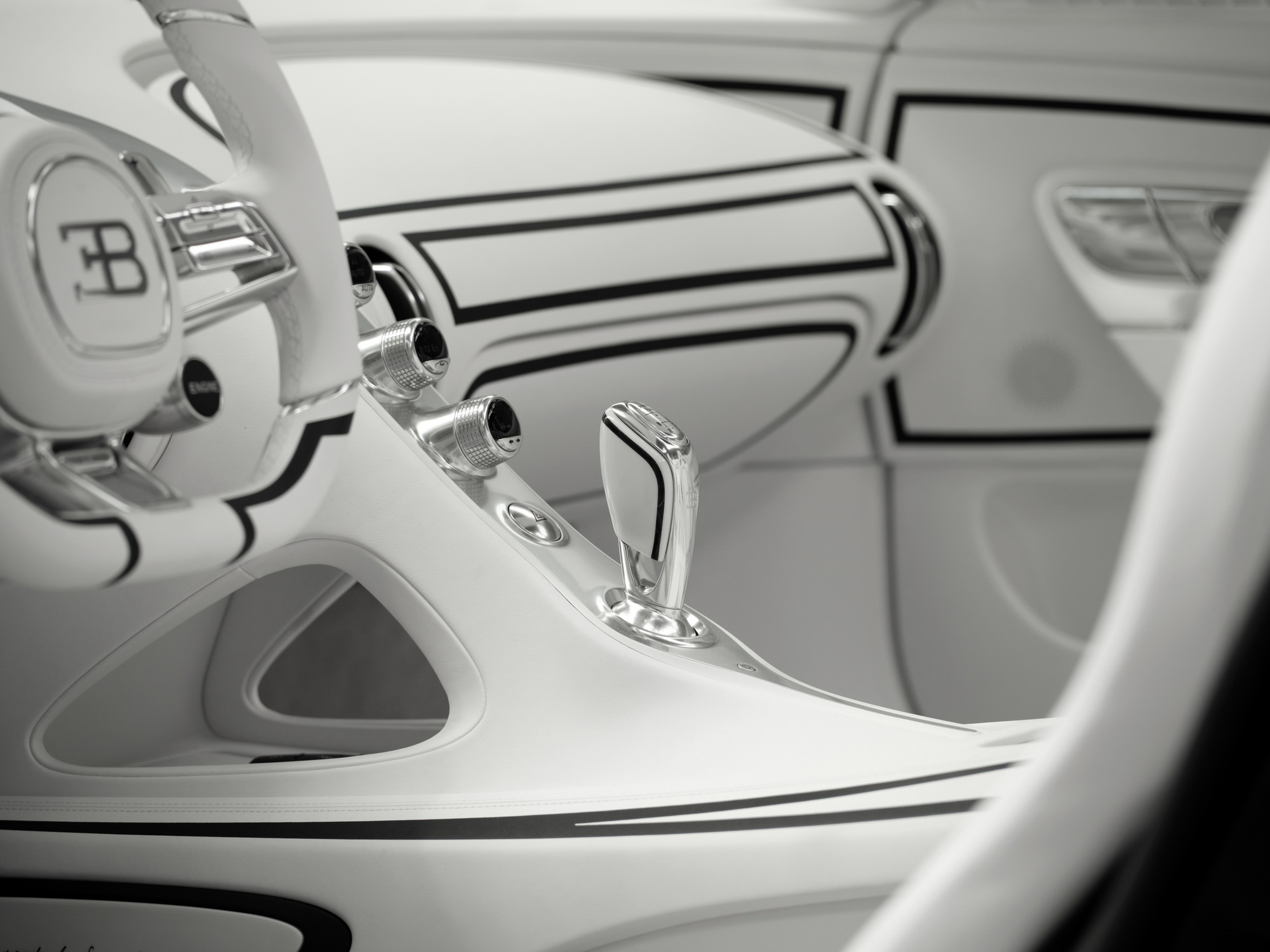 Bugatti Mistral Blanc Éternel
