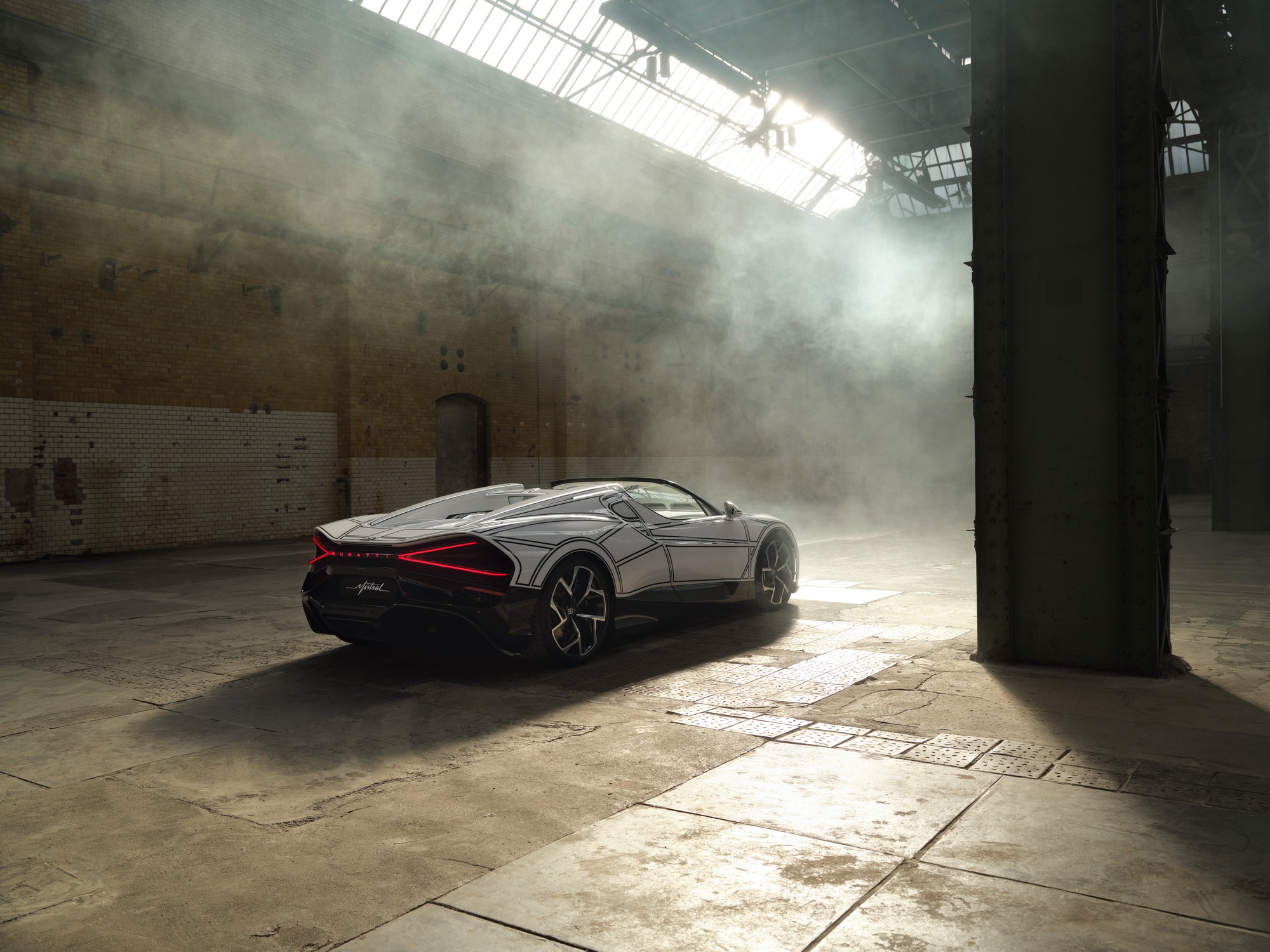 Bugatti Mistral Blanc Éternel