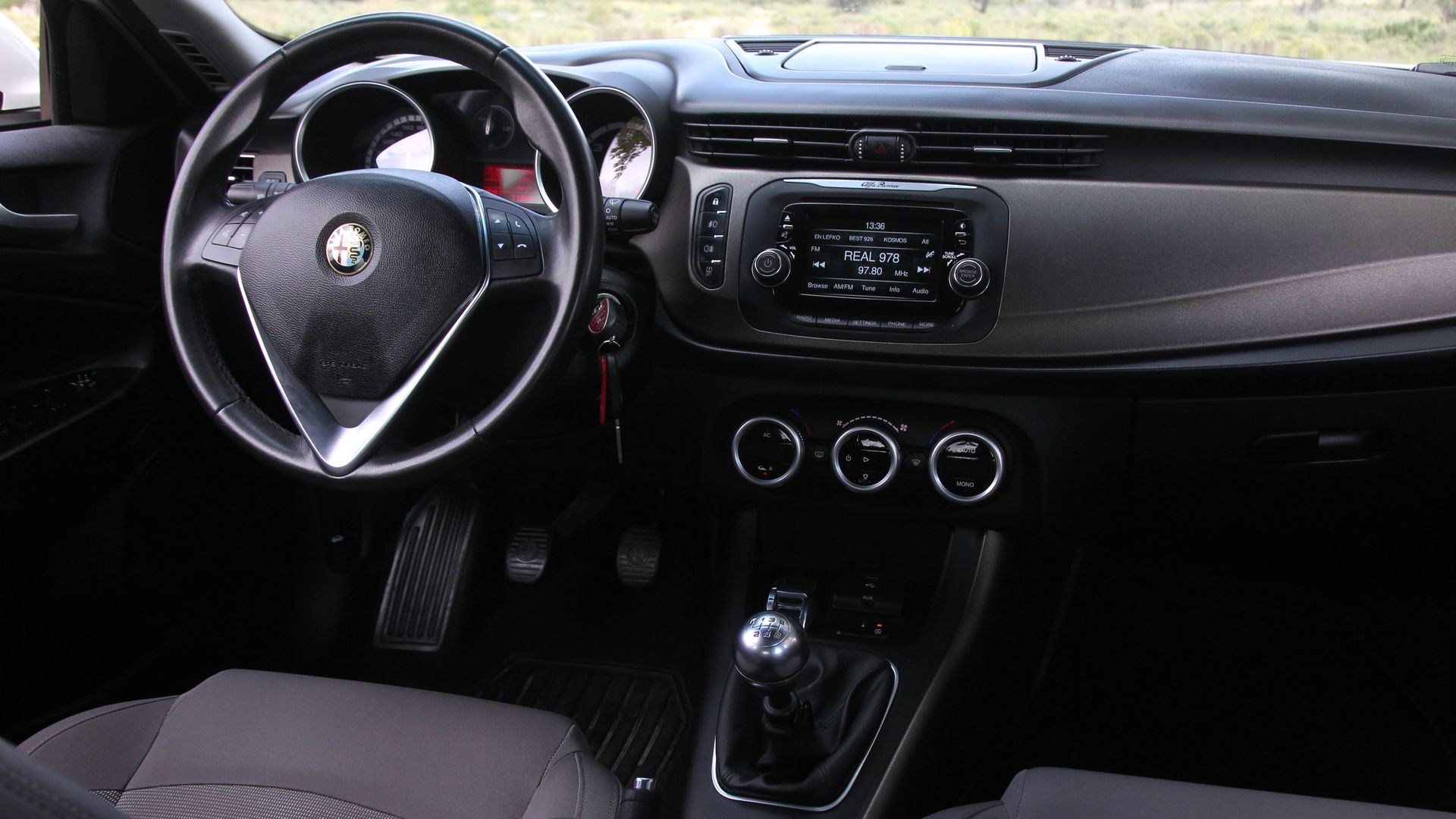 Alfa Romeo Giulietta Interior