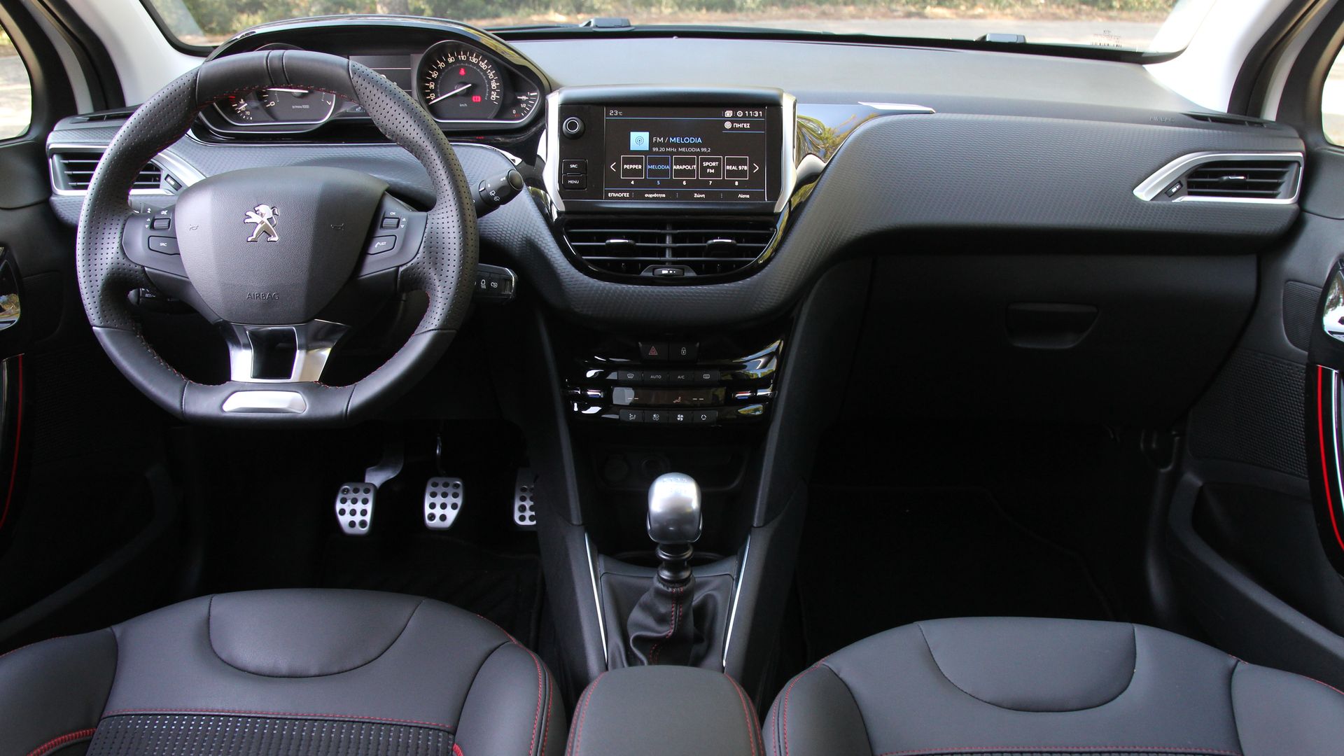 Peugeot 208 GT Line Interior