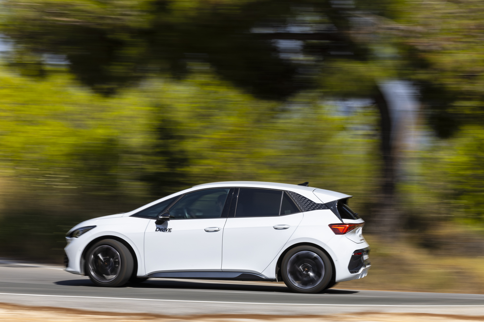 CUPRA Born e-Boost Photo Credit DRIVE Media Group/Thanassis Koutsogiannis